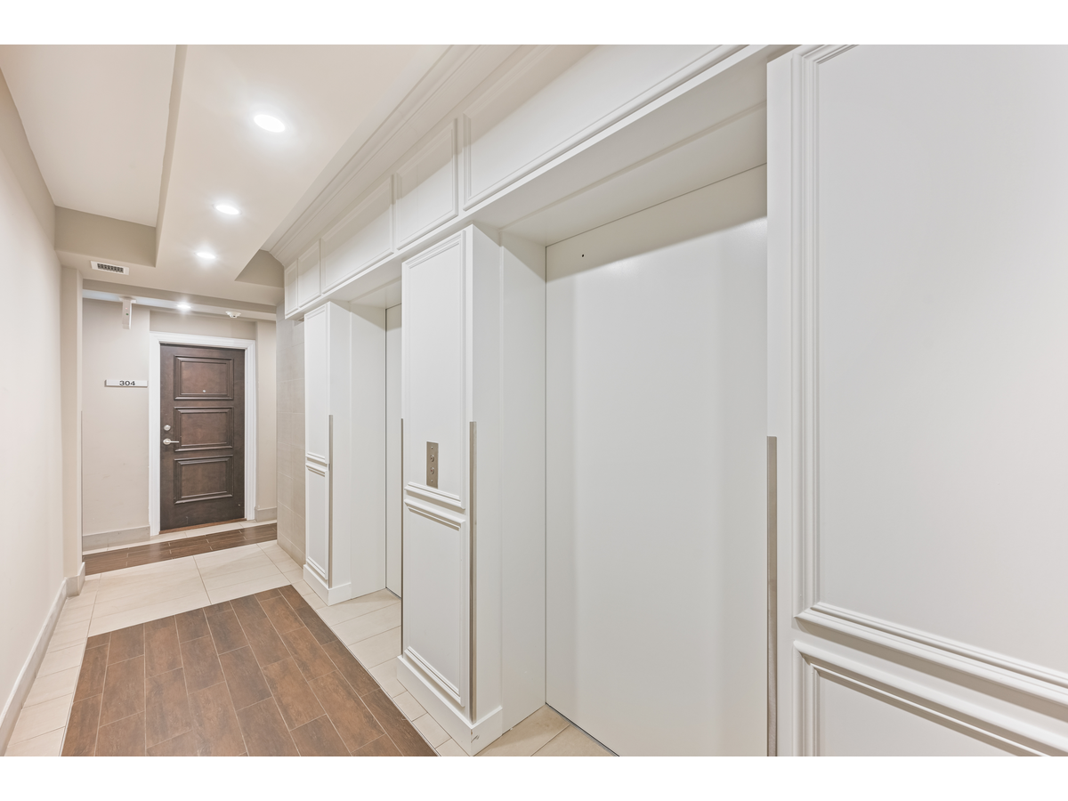 3443 Bathurst Street - Photo 11