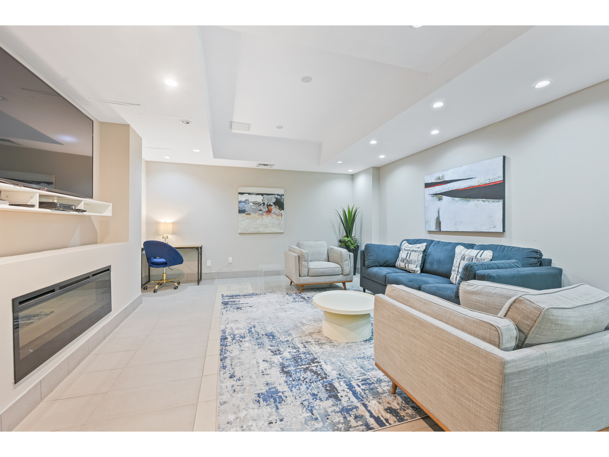 3443 Bathurst Street - Photo 13