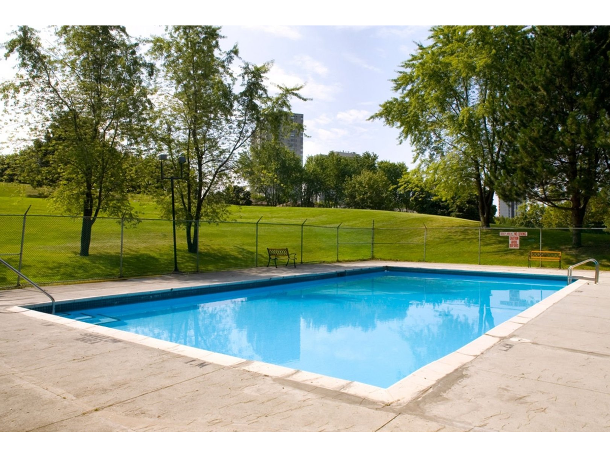 300 Antibes Drive - Photo 4