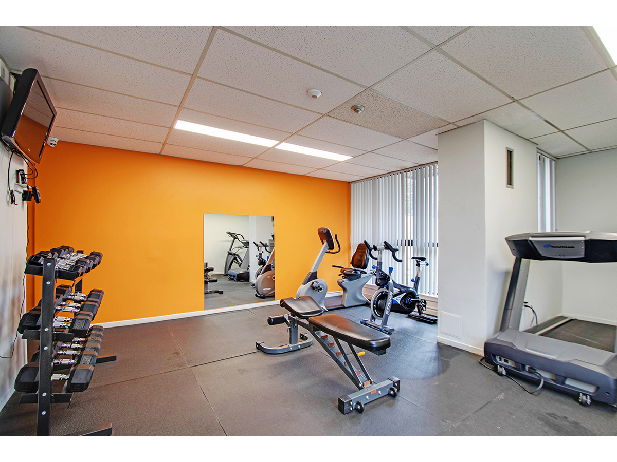 300 Antibes Drive - Photo 5