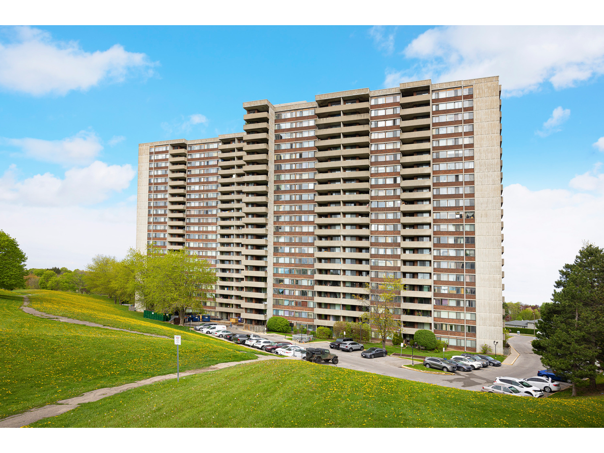 300 Antibes Drive - Photo 16