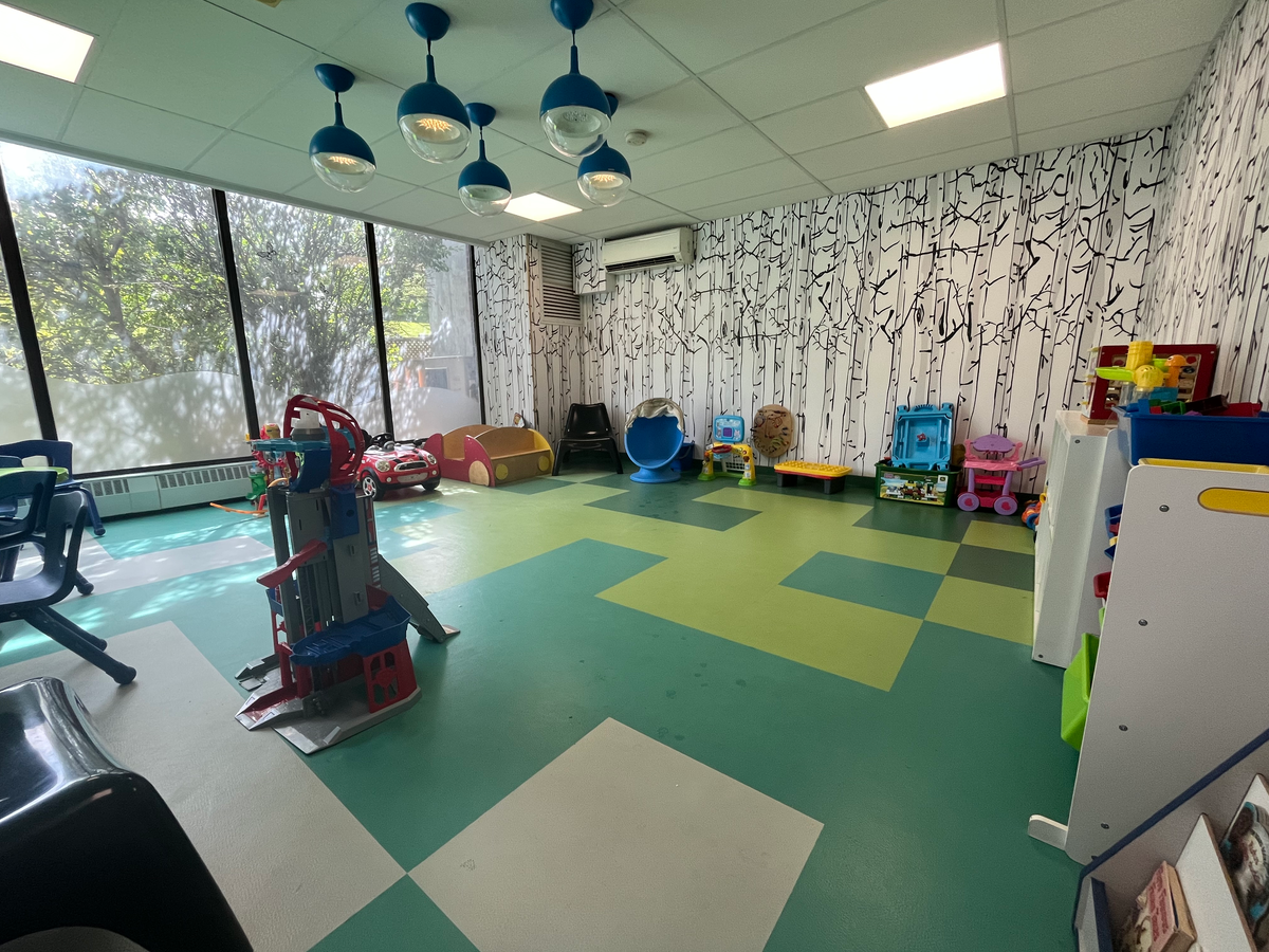 300 Antibes Drive - Photo 21
