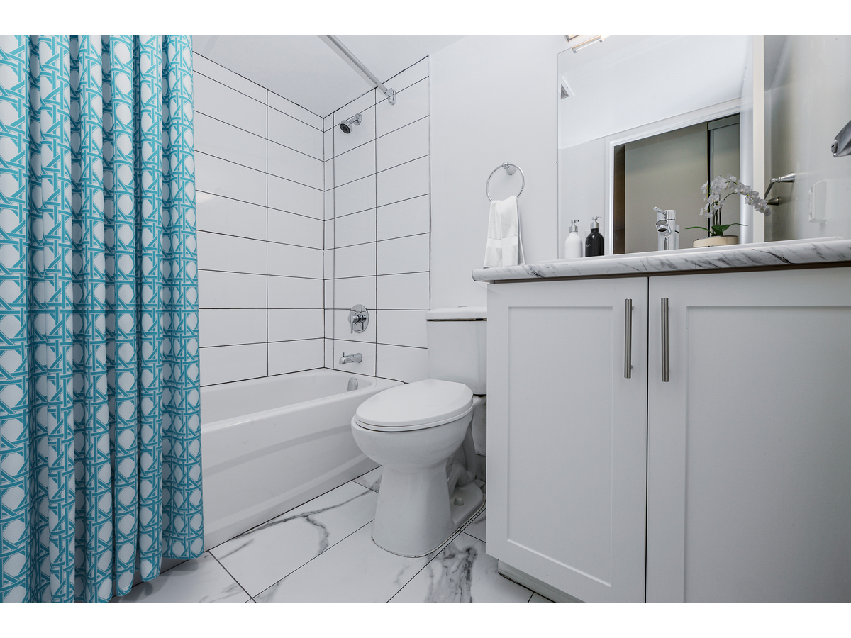 120 Torresdale Avenue - Photo 8