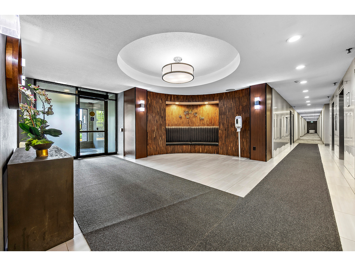 120 Torresdale Avenue - Photo 12