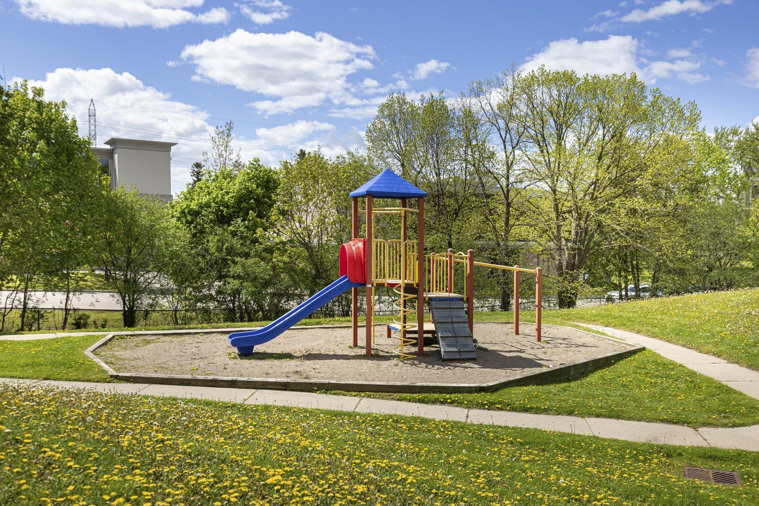 120 Torresdale Avenue - Photo 16