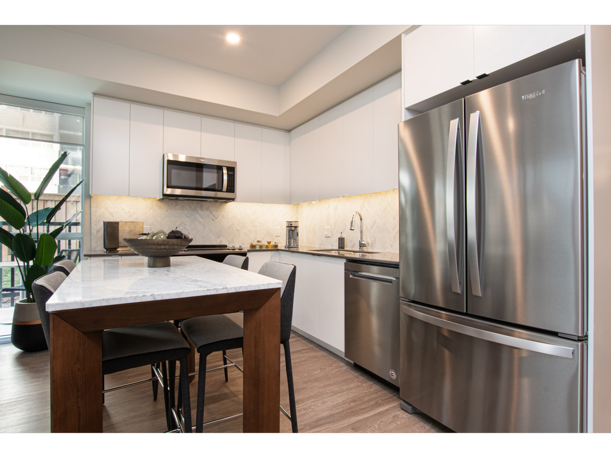 2475 Hurontario Street - Photo 2