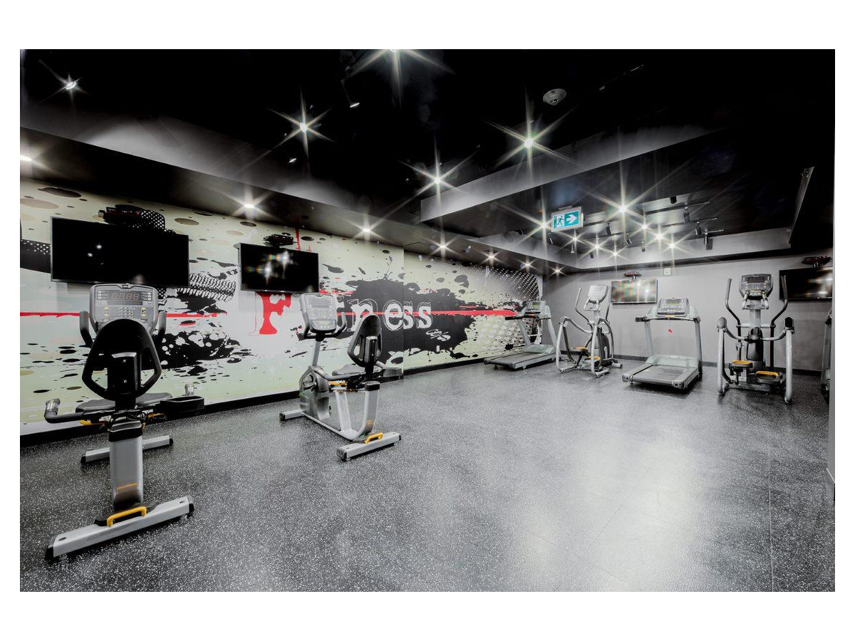 2475 Hurontario Street - Photo 15