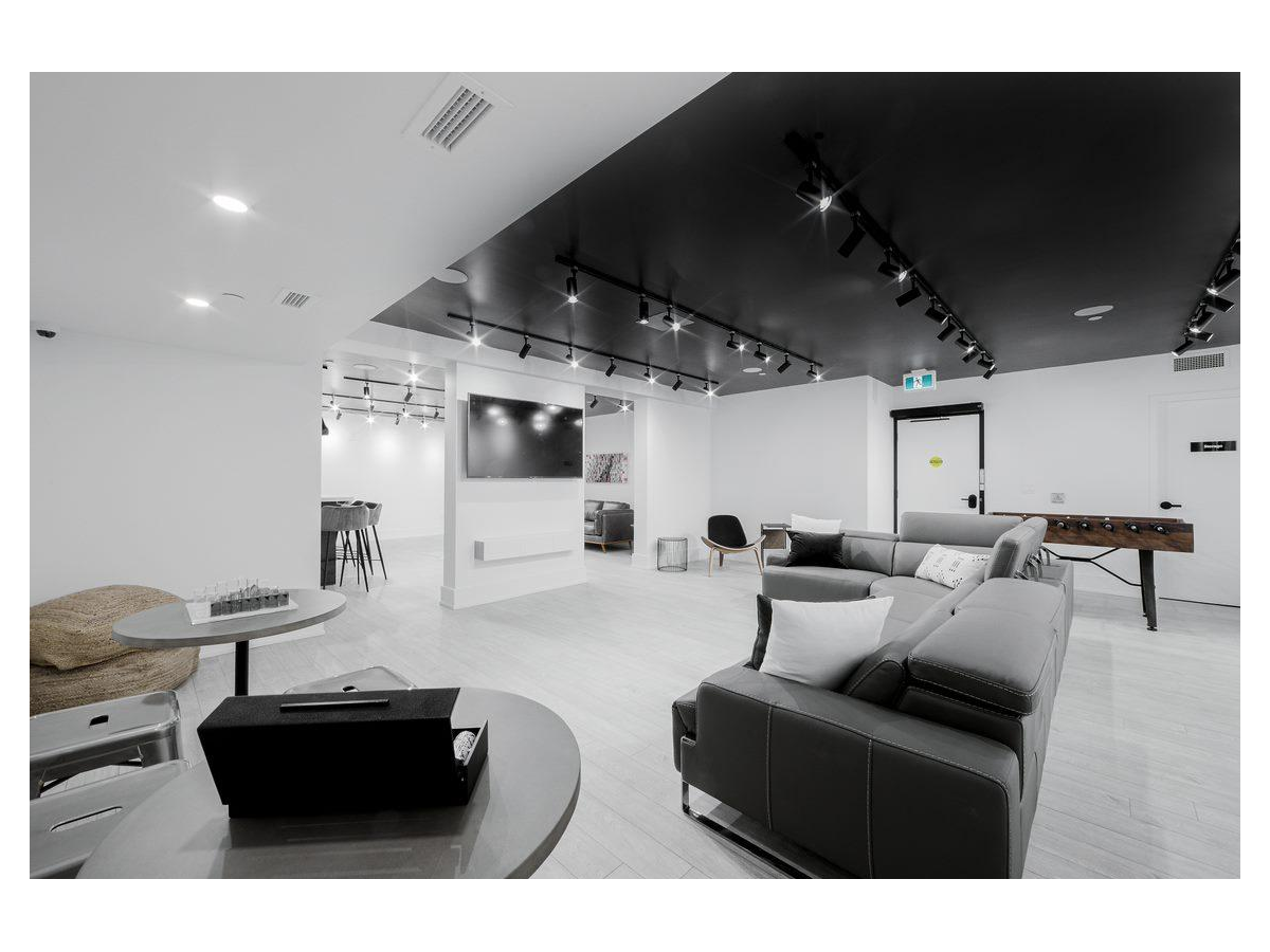2475 Hurontario Street - Photo 17