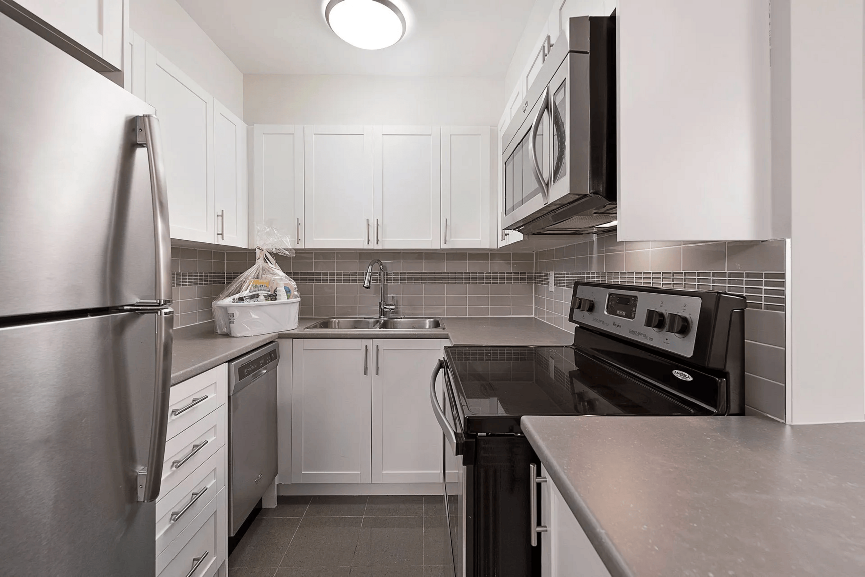 2181 Avenue Road - Photo 7