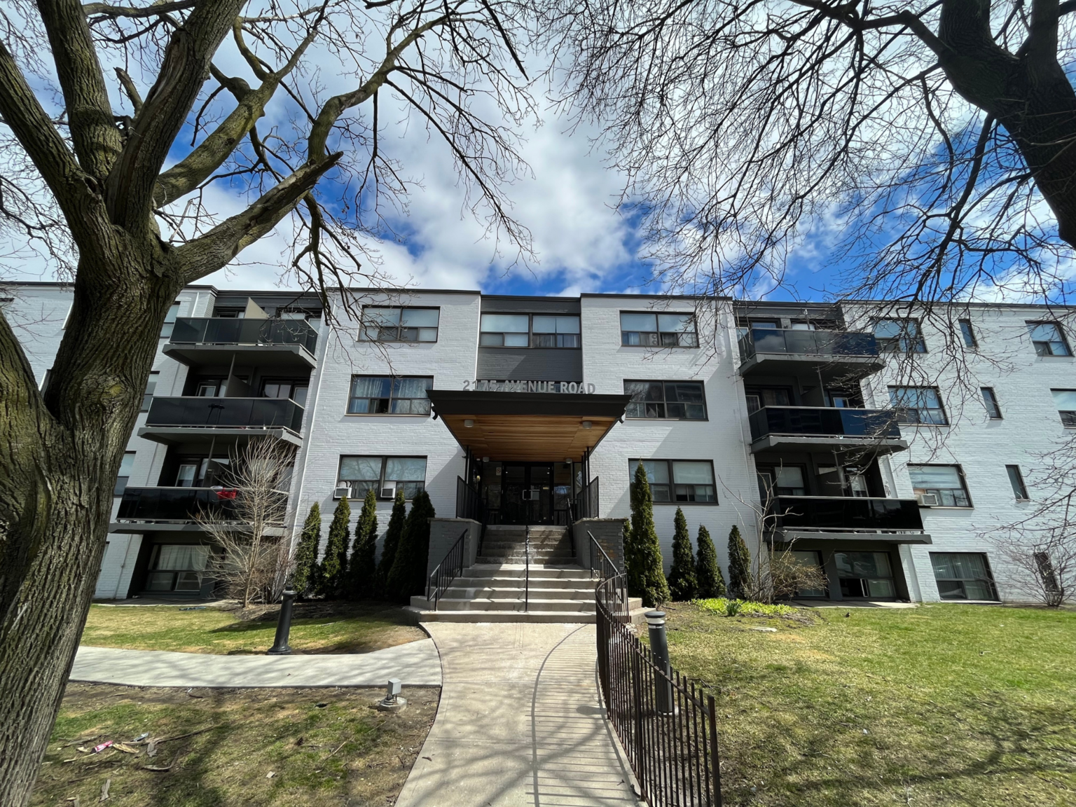 2175 Avenue Road - Photo 12