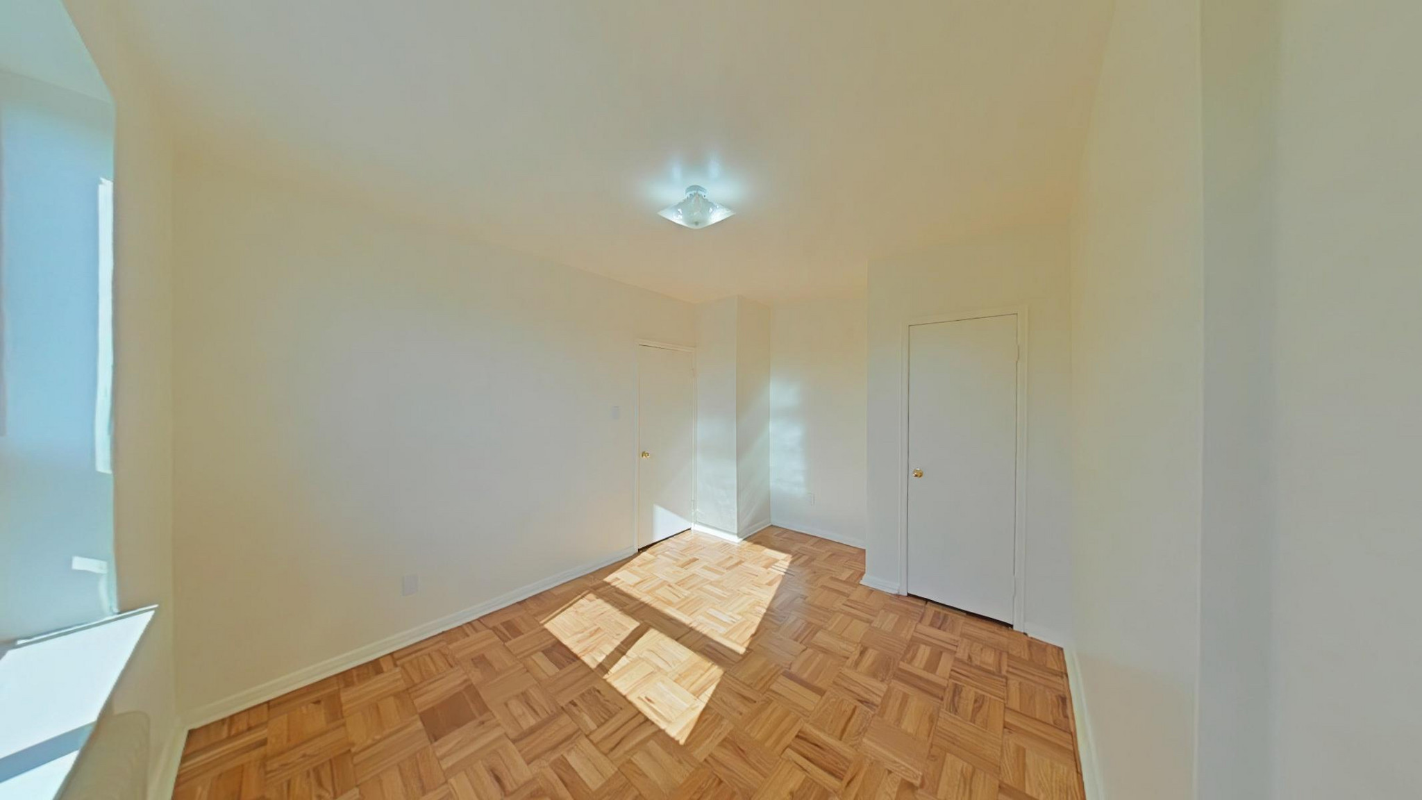 1637 Victoria Park Avenue - Photo 6