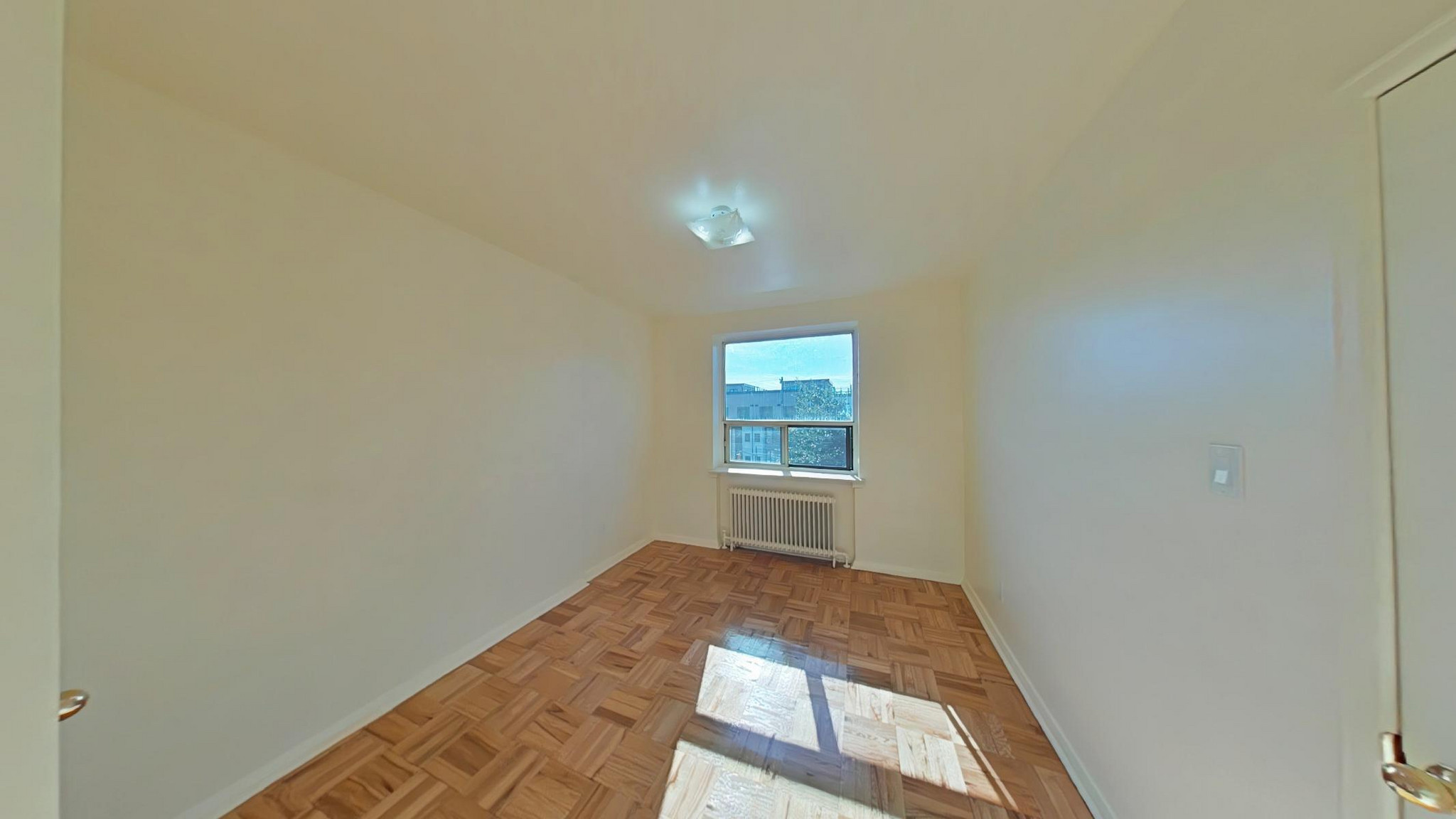 1637 Victoria Park Avenue - Photo 7