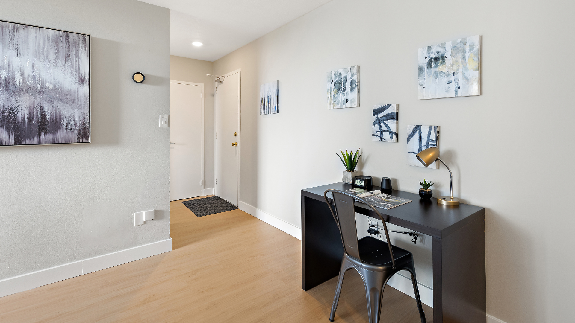 1577 Lawrence Avenue West - Photo 6