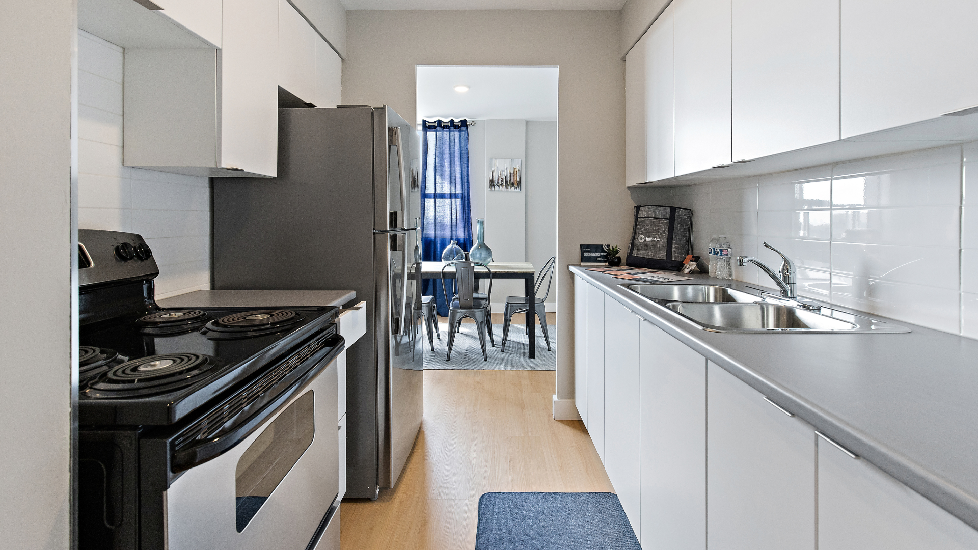1577 Lawrence Avenue West - Photo 4