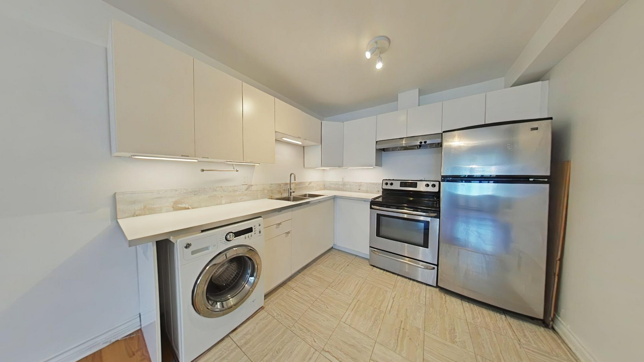 998 Queen Street East - Photo 8