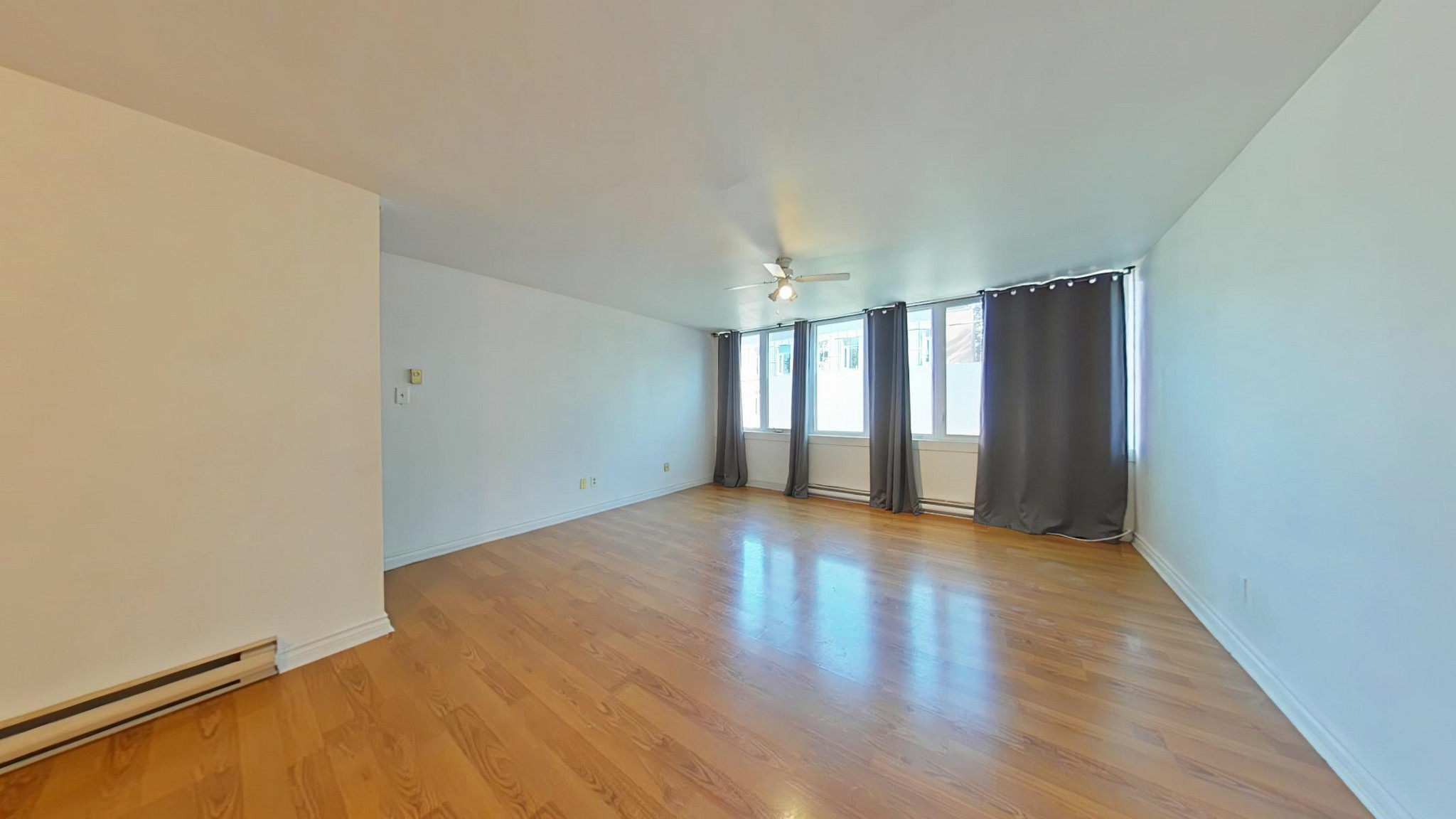 998 Queen Street East - Photo 10