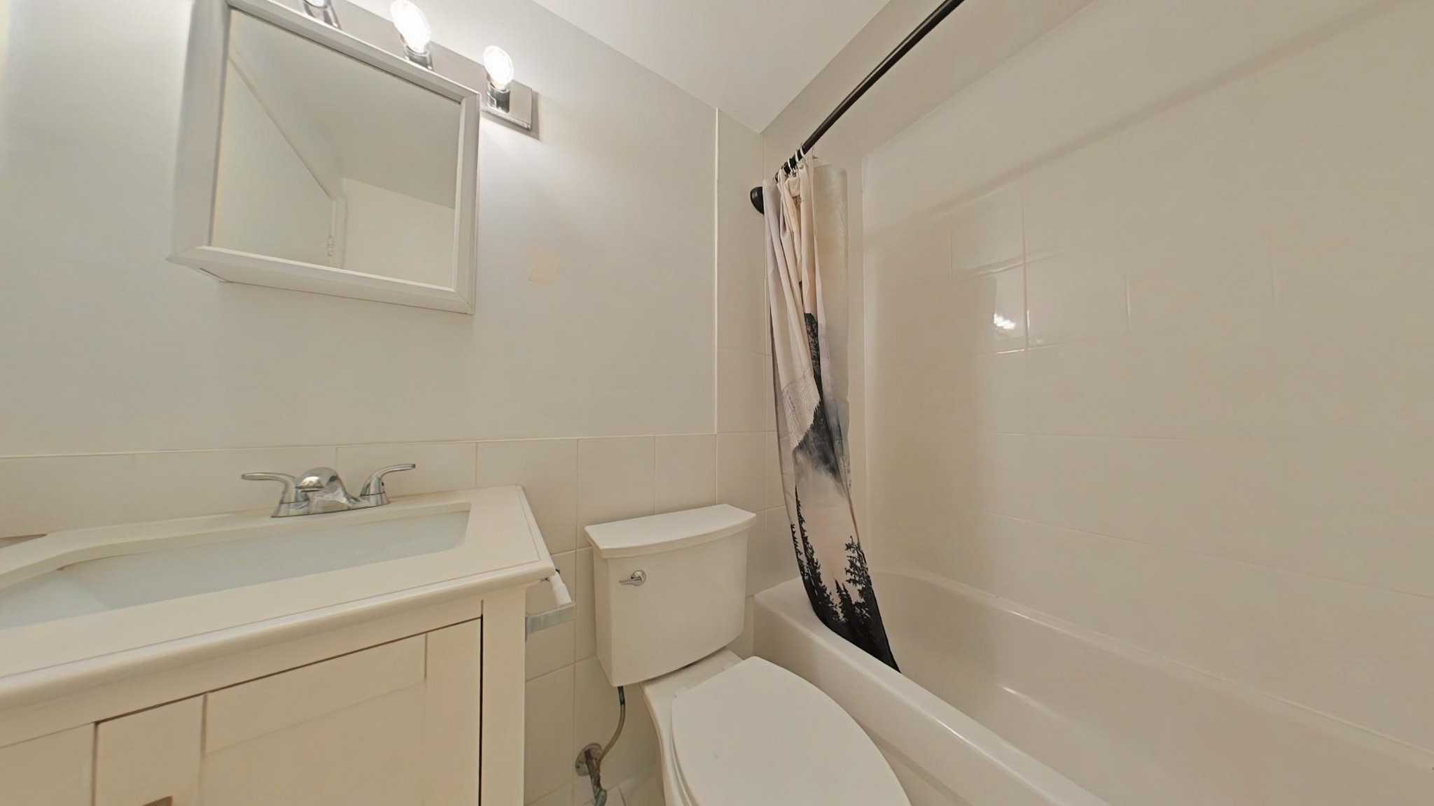 998 Queen Street East - Photo 5