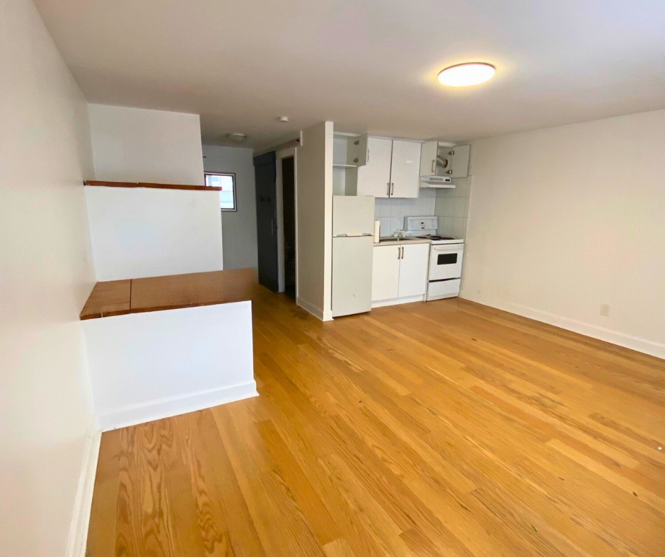 998 Queen Street East - Photo 7