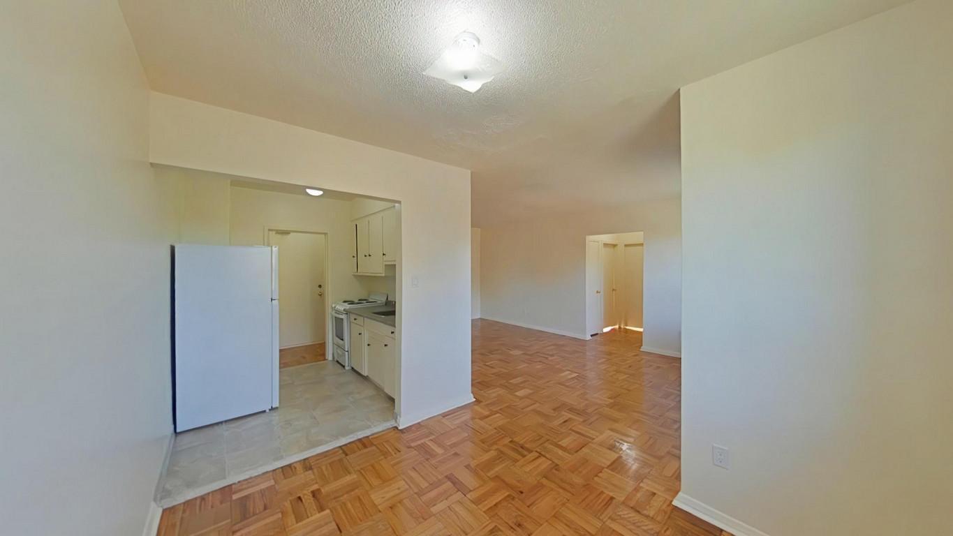 1589–1607 Victoria Park Ave - Photo 6