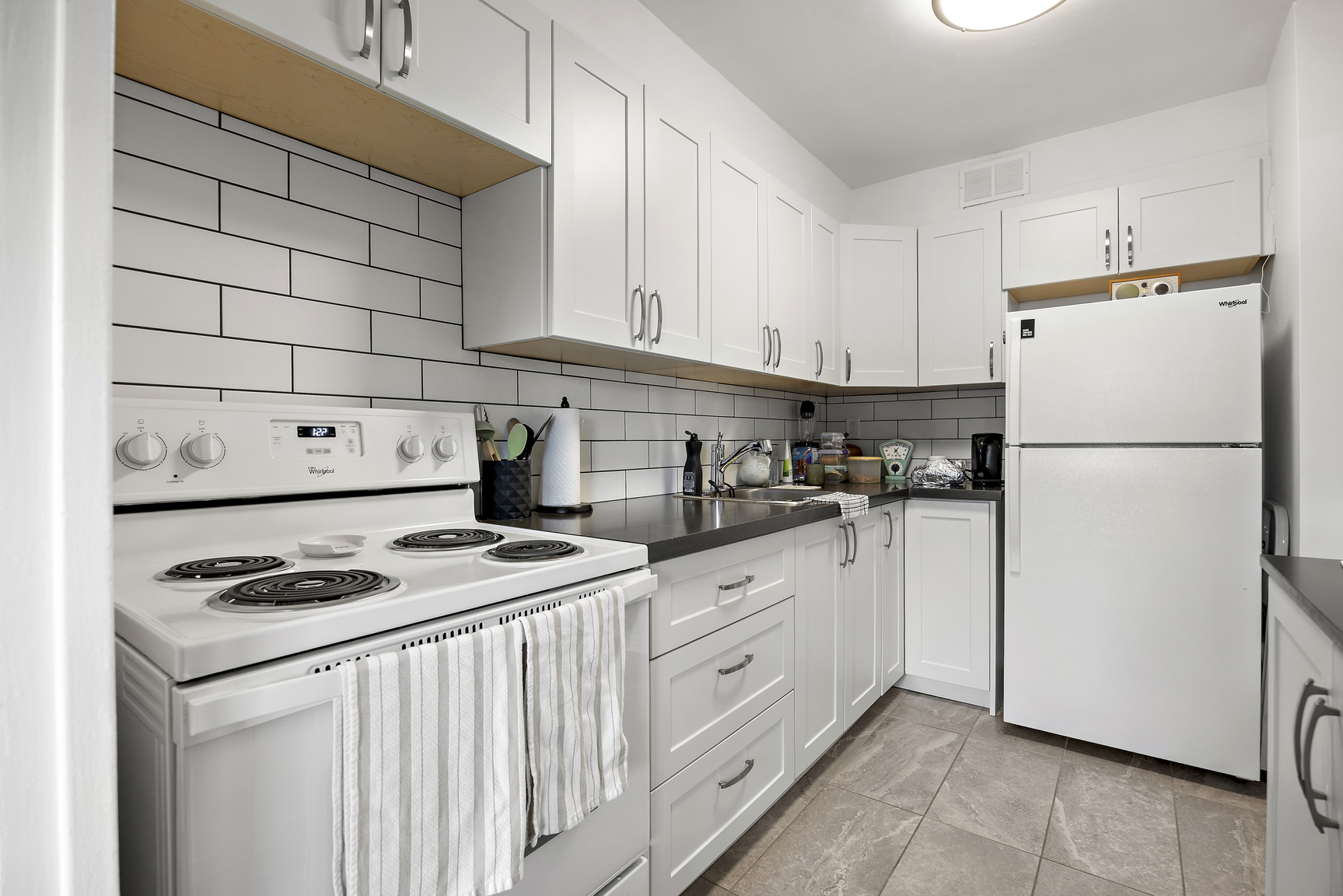 30 Esterbrooke Avenue - Photo 5