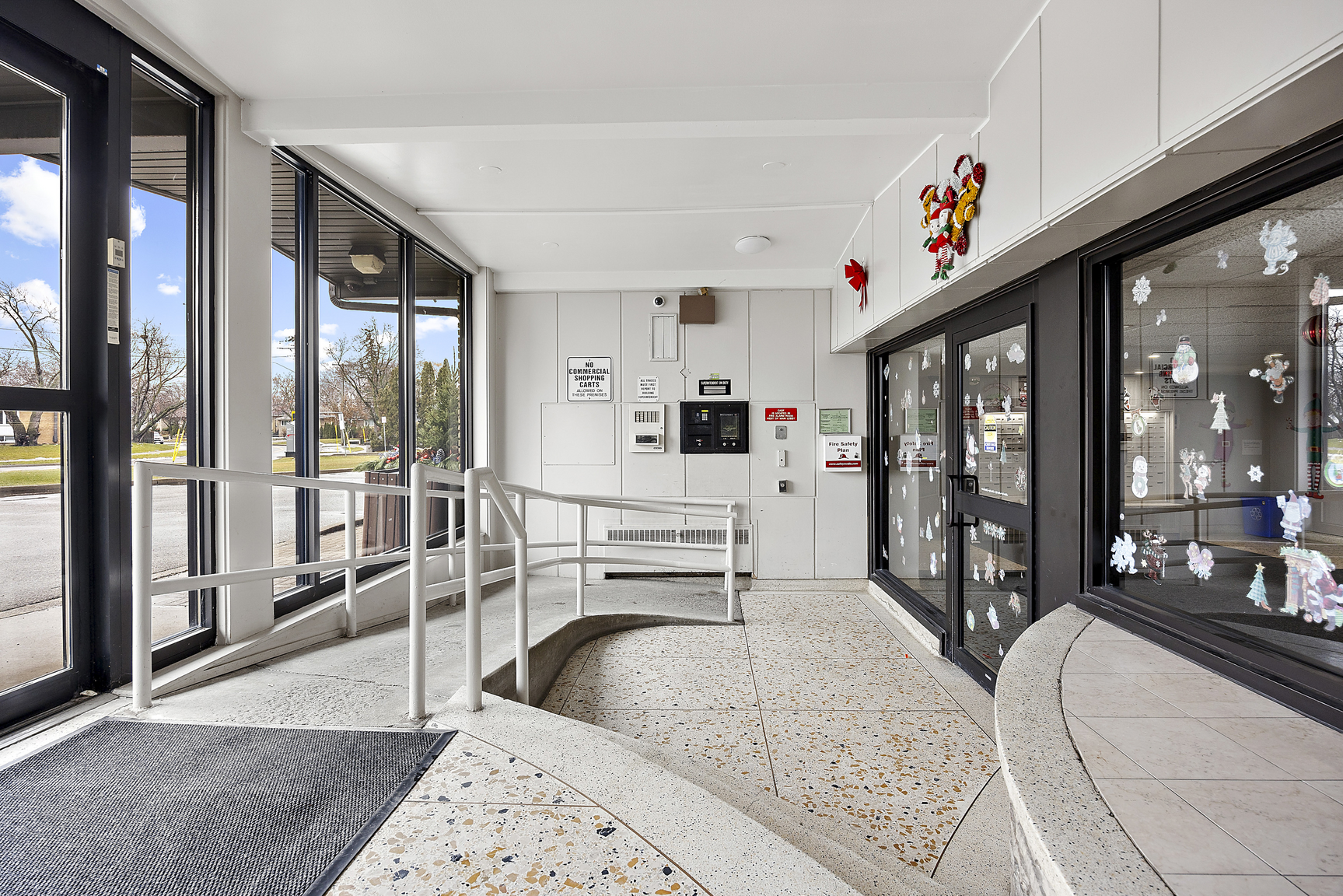 60 Esther Lorrie Drive - Photo 5
