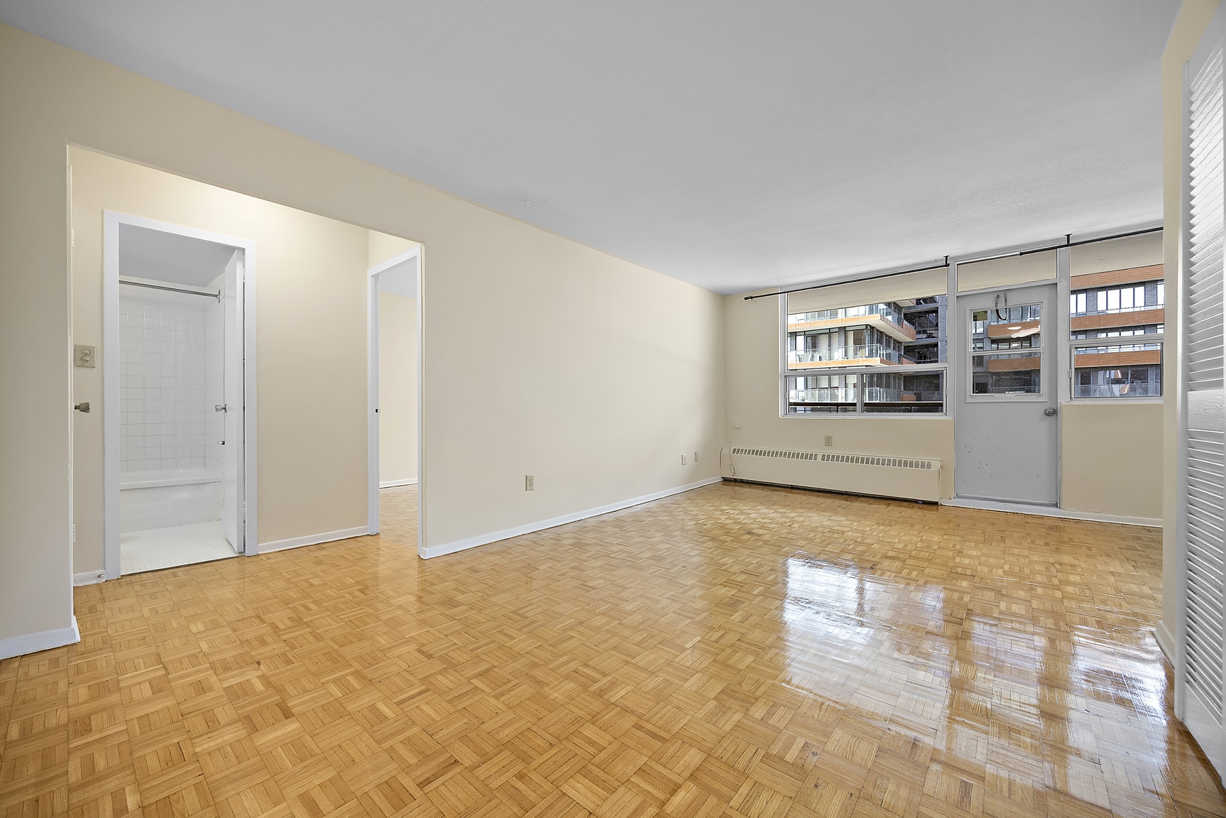 30 High Street East - Photo 7