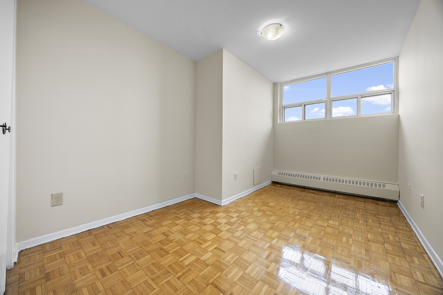 30 High Street East - Photo 15