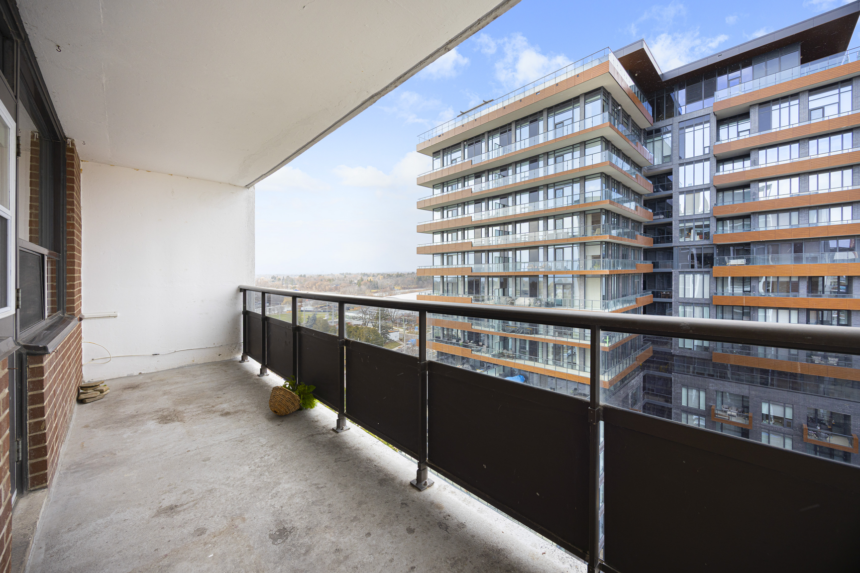 30 High Street East - Photo 18