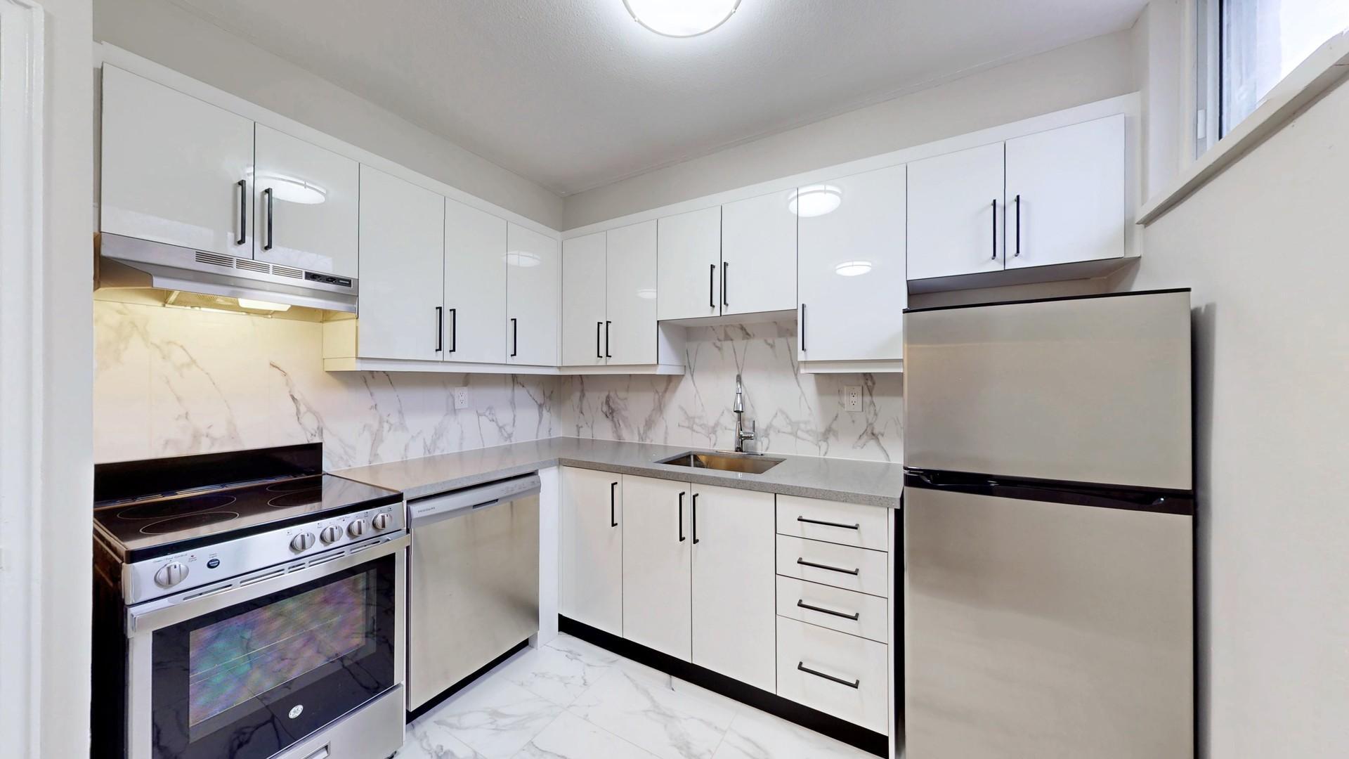 345 Merton Street  - Photo 10