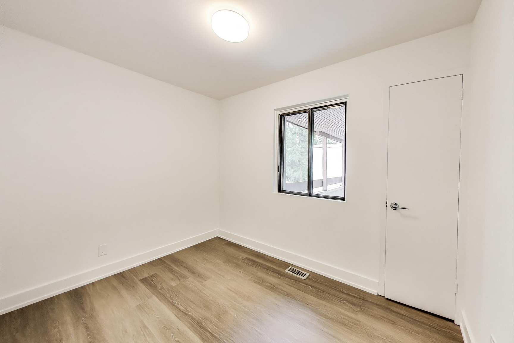 390 - 400 Woodsworth Road - Photo 16