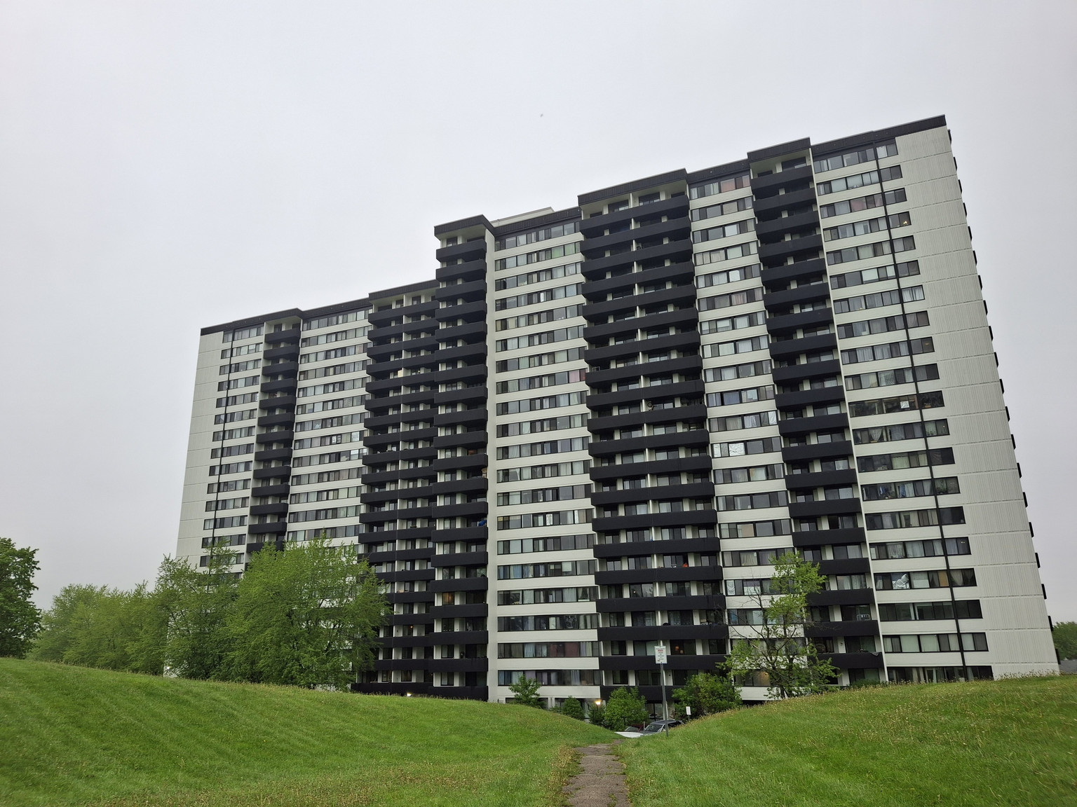 300 Antibes Drive - Photo 24