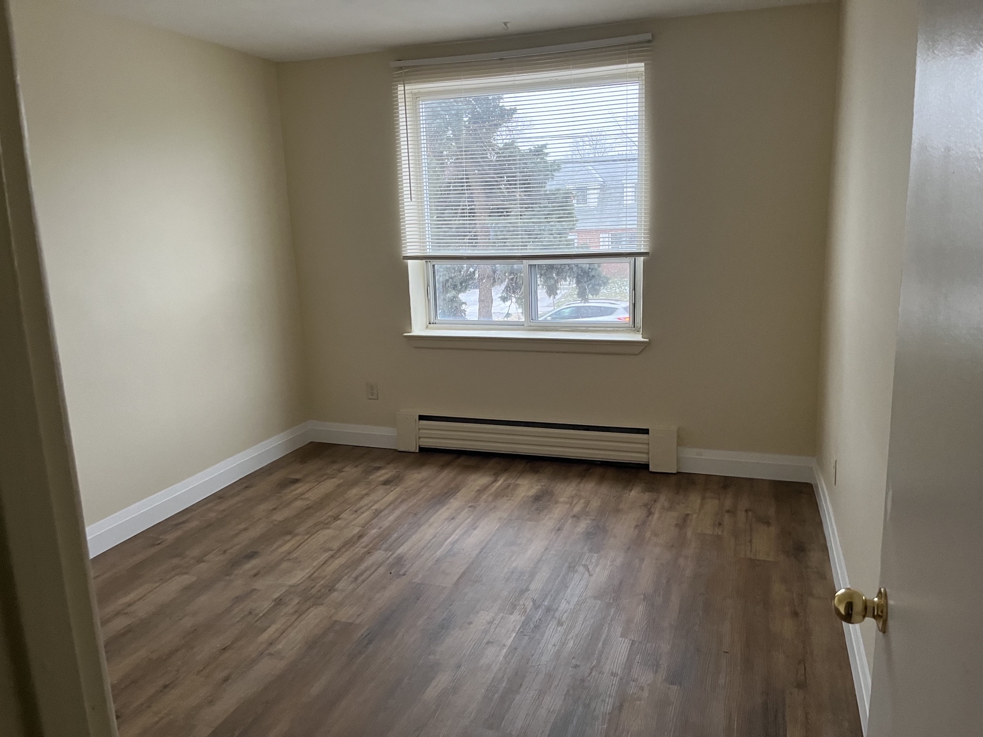 365 Melvin Avenue, Hamilton, ON L8H 2K6 — photo 3