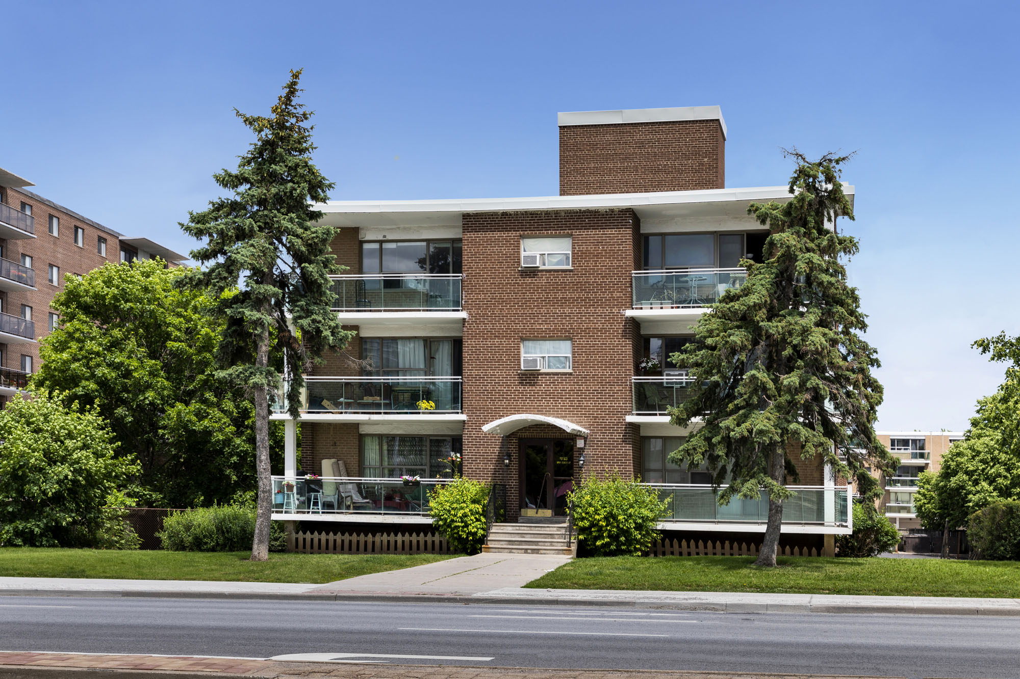 1053 Don Mills Rd., North York, ON M3C 1W7 — photo 1