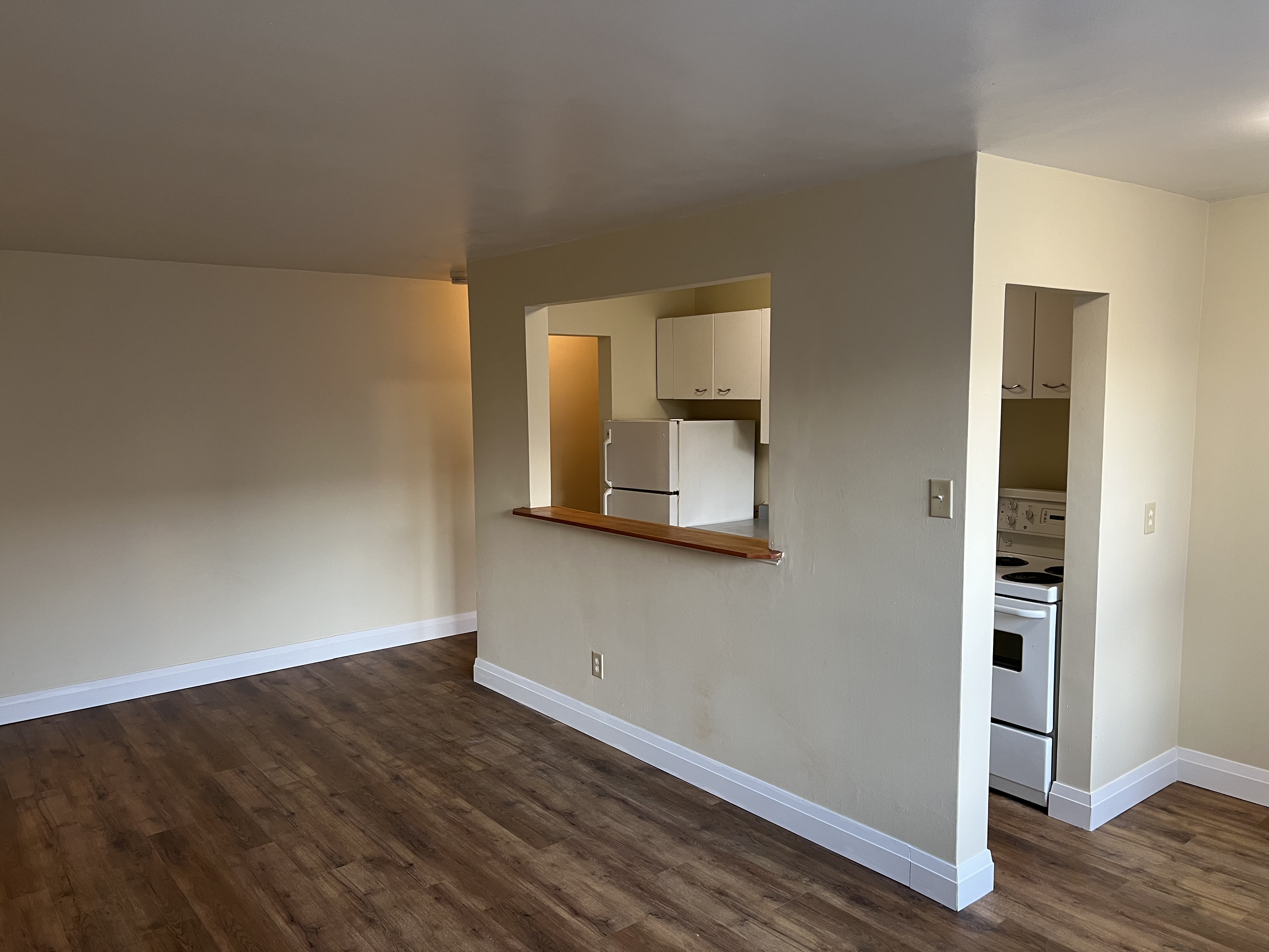 365 Melvin Avenue, Hamilton, ON L8H 2K6 — photo 2