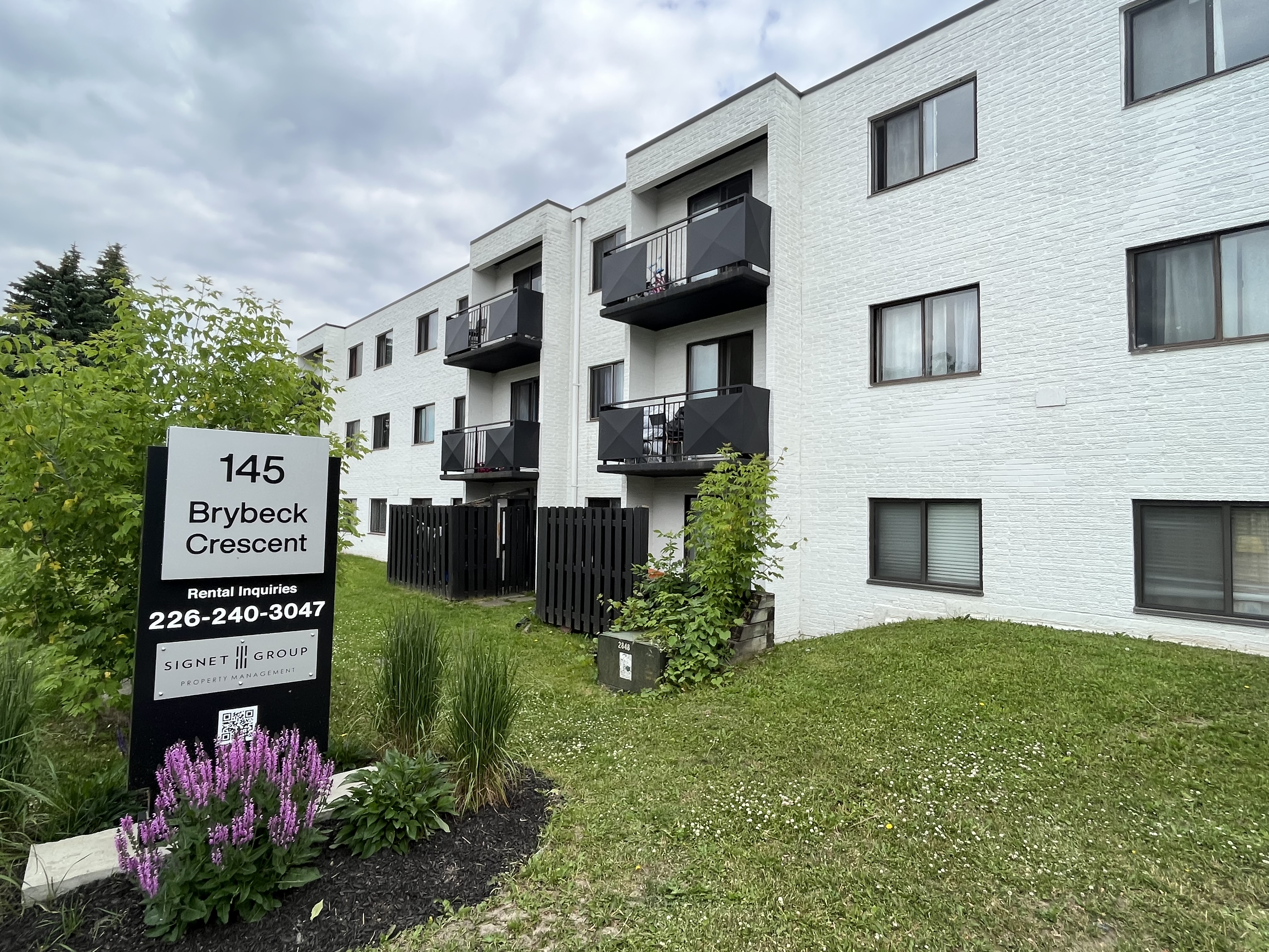 111-187 Brybeck Crescent, Kitchener, ON N2M 5G4 — photo 1