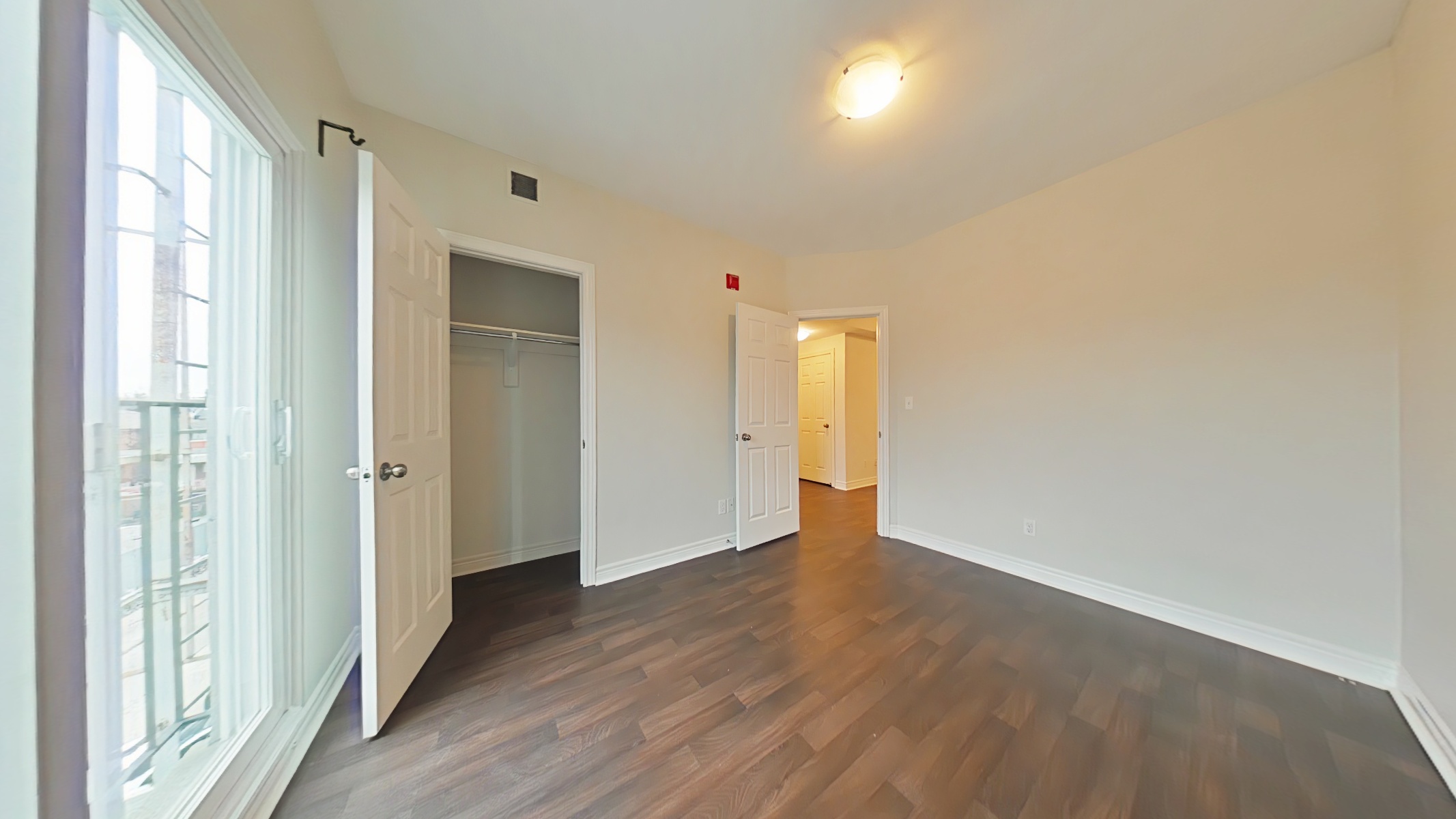 940 Bloor Street West, Toronto, ON M6H 1L4 — photo 2