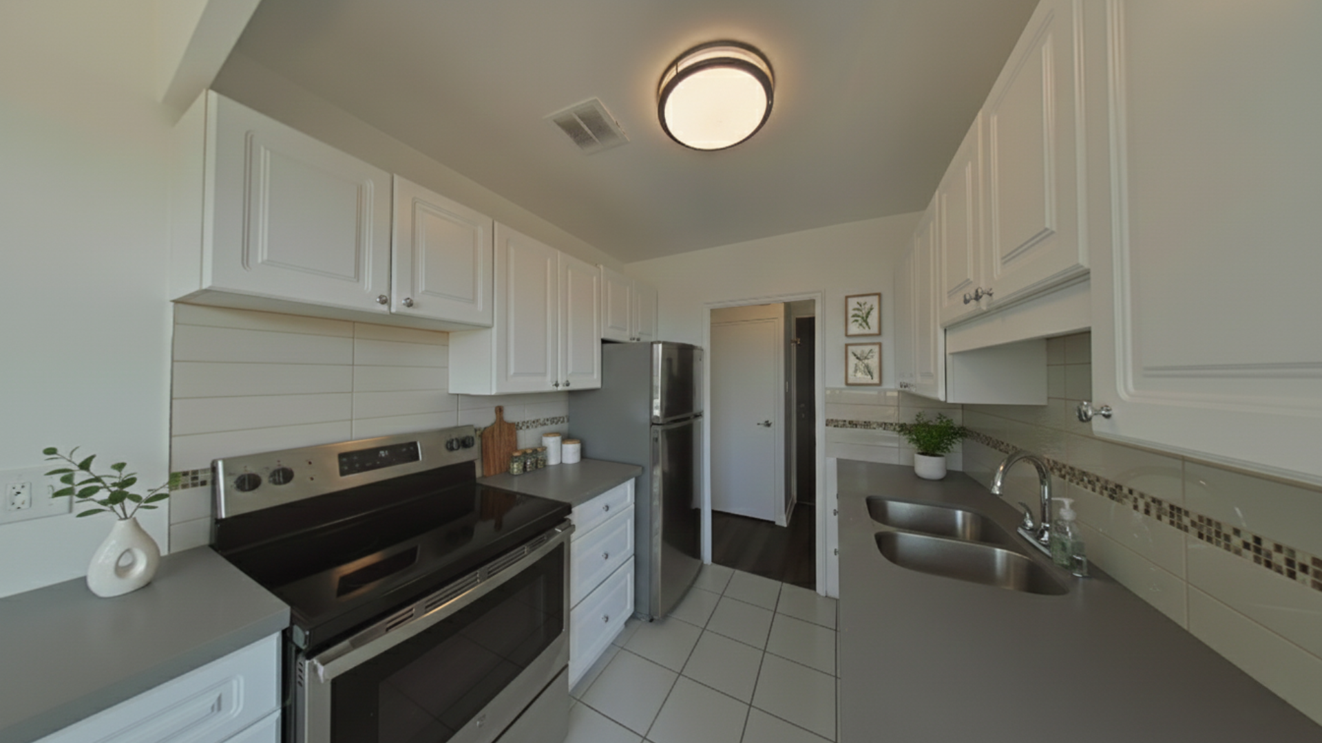 6 The Donway East, Toronto, ON M3C 1X7 — photo 1