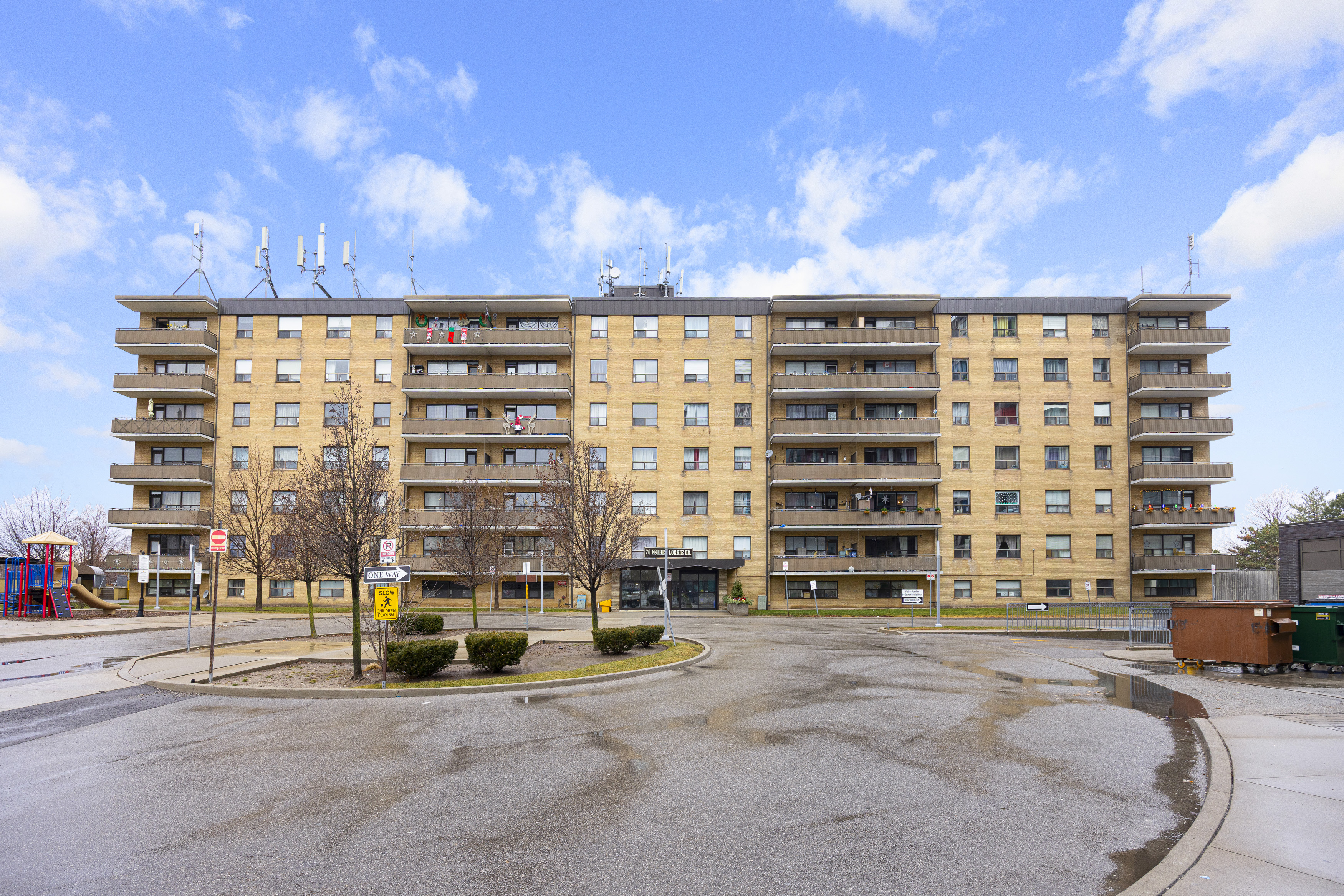 70 Esther Lorrie Drive, Toronto, ON M9W 4T9 — photo 1