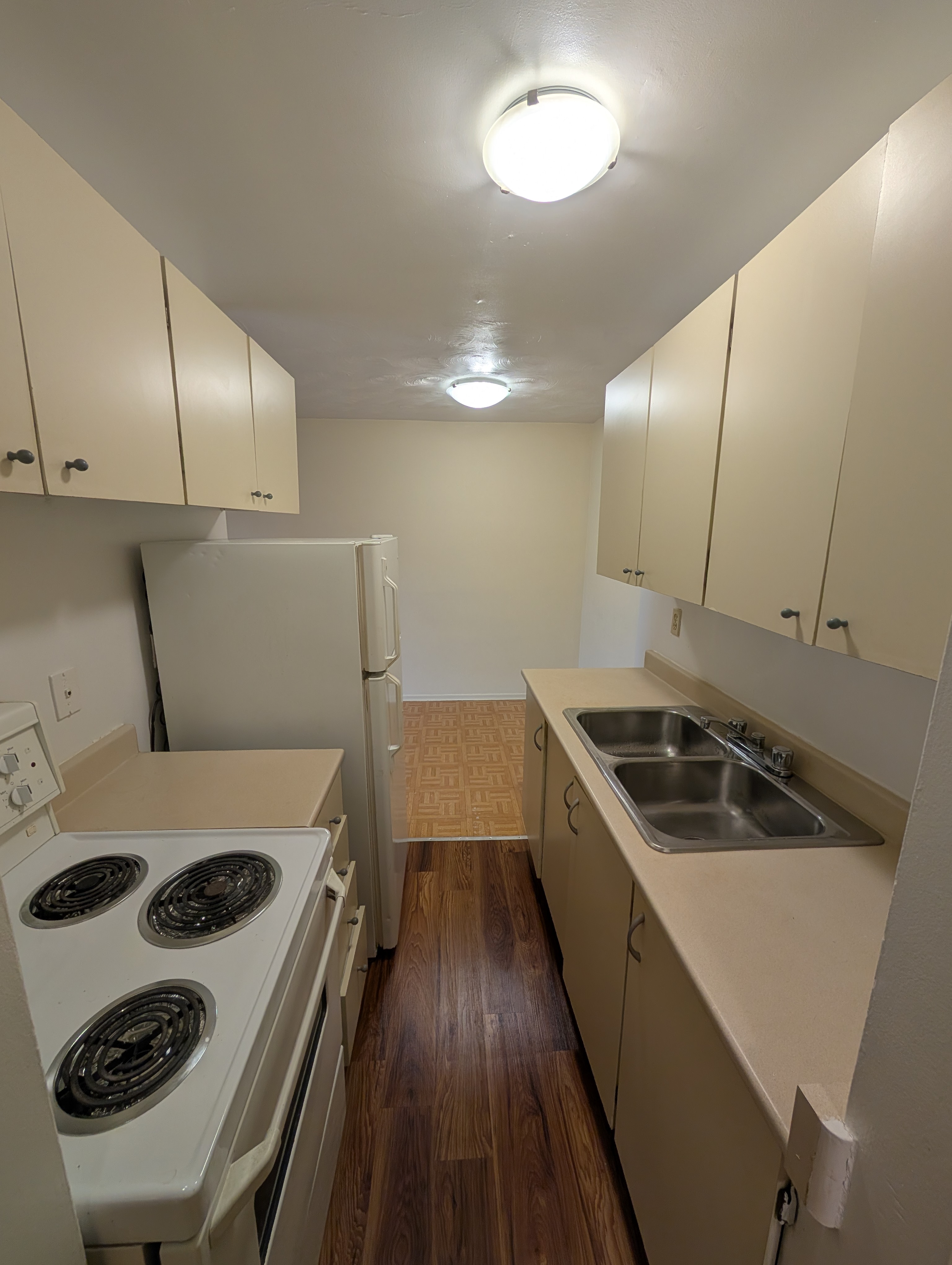 10 Veevers Drive, Hamilton, ON L8K 5P5 — photo 3