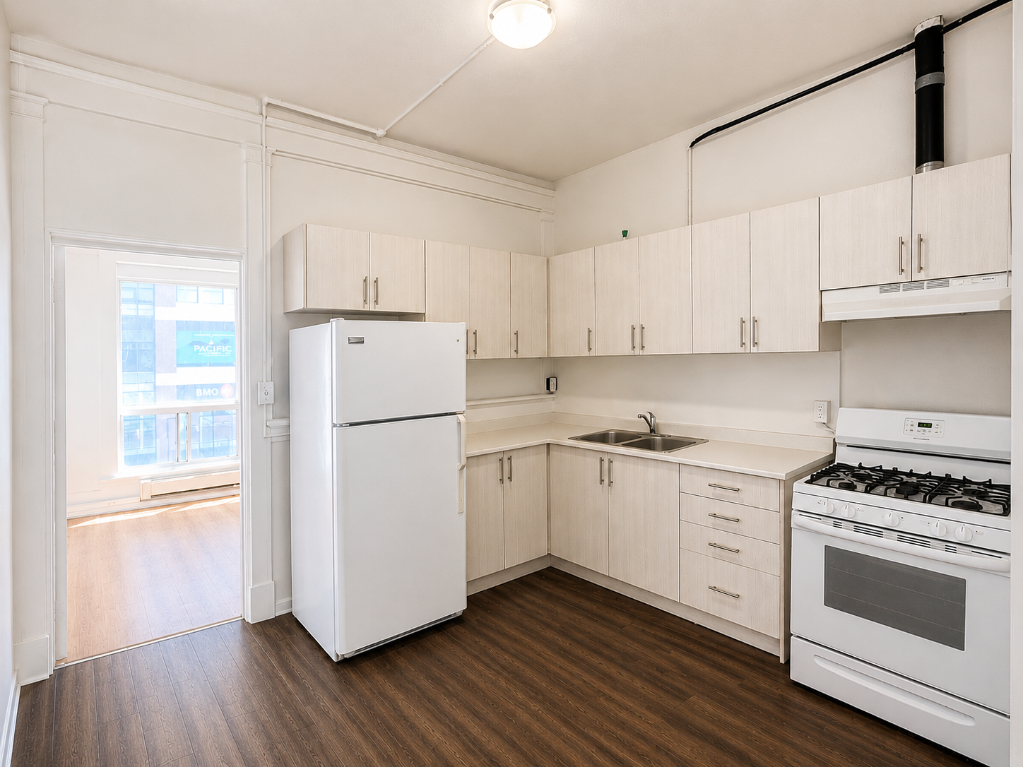 2980 Dundas St W, Toronto, ON M6P 1Z3 — photo 2