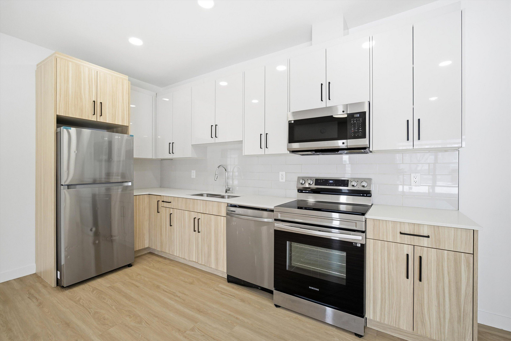 2 Villeneuve Blvd - Photo 8