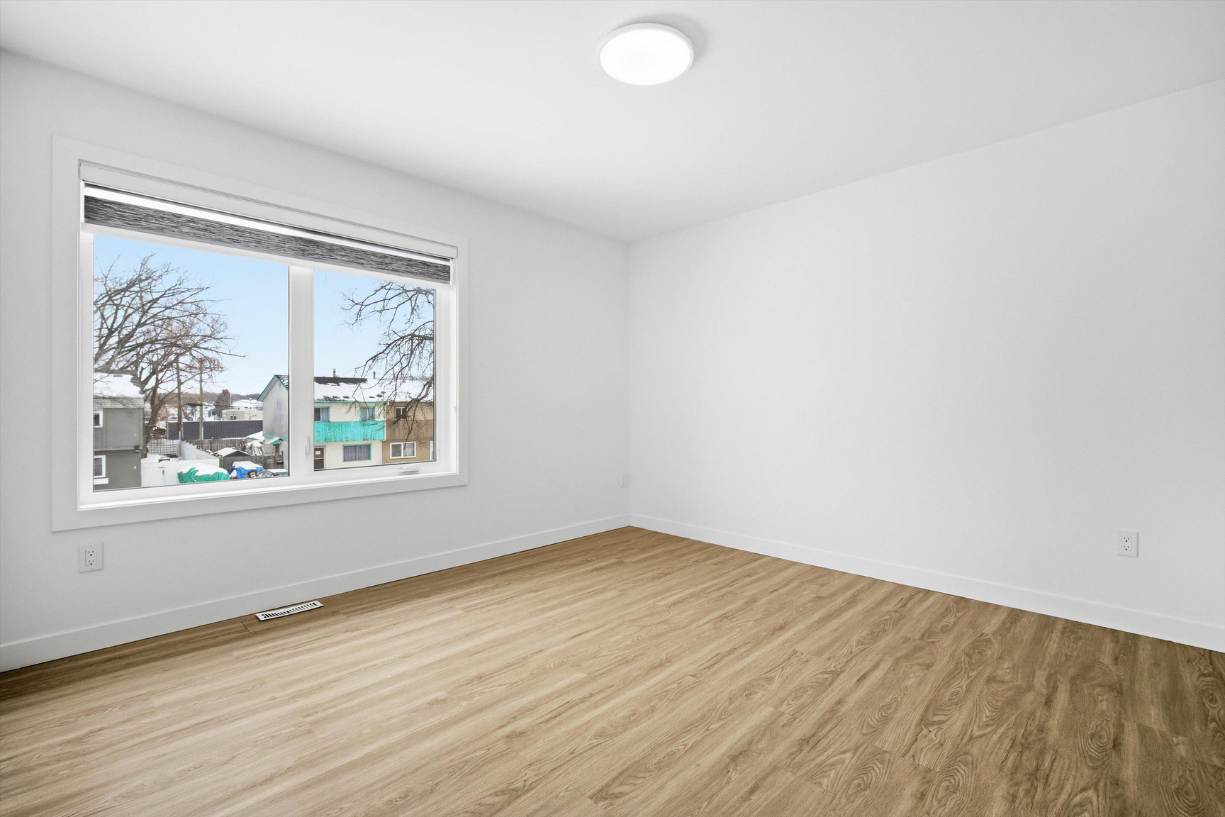 2 Villeneuve Blvd - Photo 18