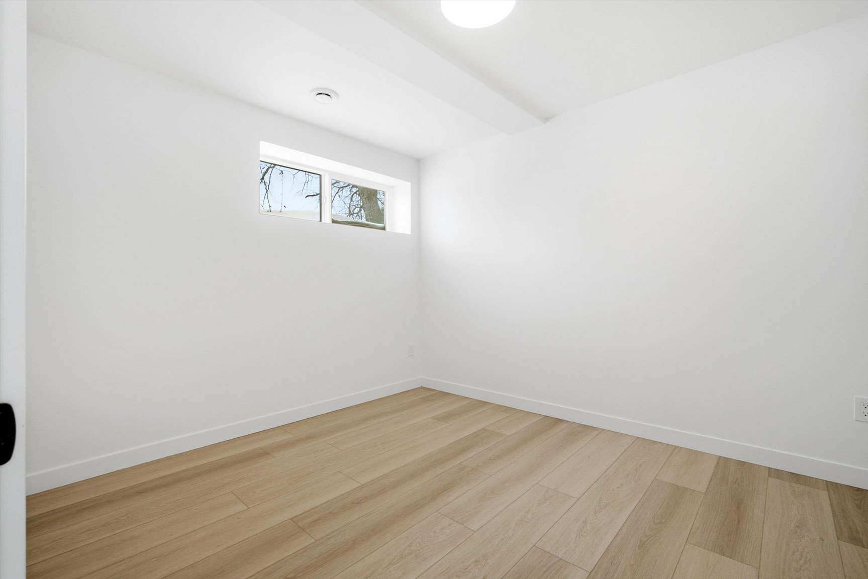 2 Villeneuve Blvd - Photo 32