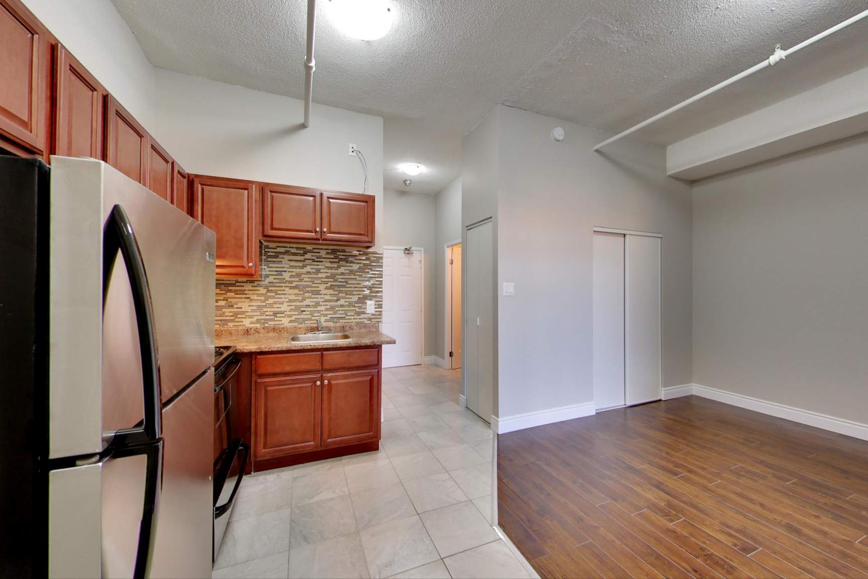 90 Colborne Street  - Photo 9