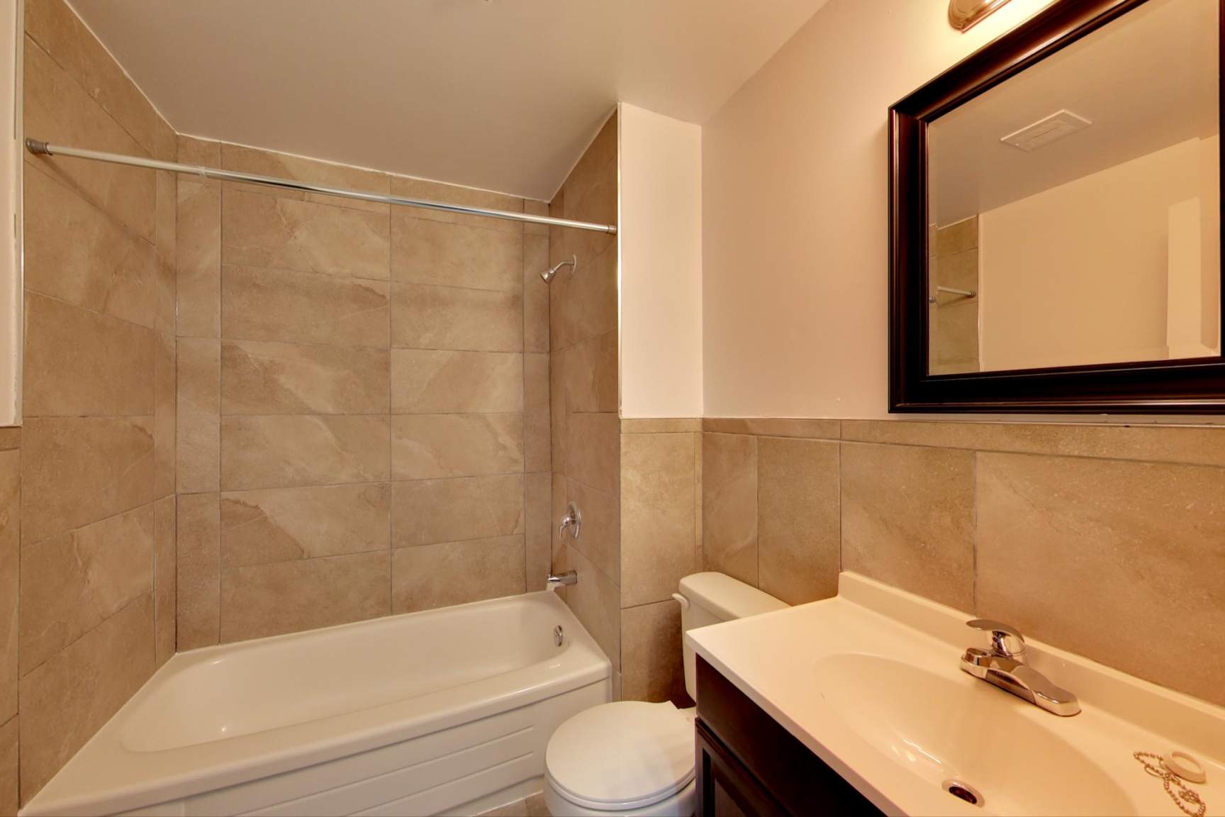 90 Colborne Street  - Photo 10