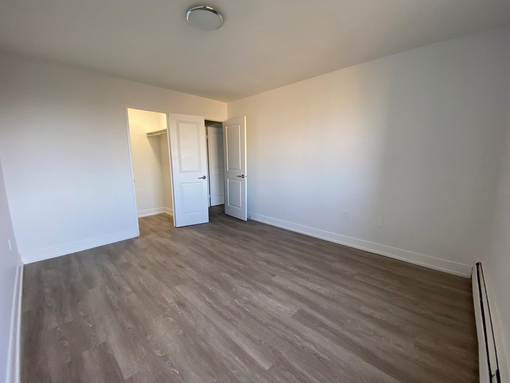 756 Kipps Lane SIREG Management Inc.