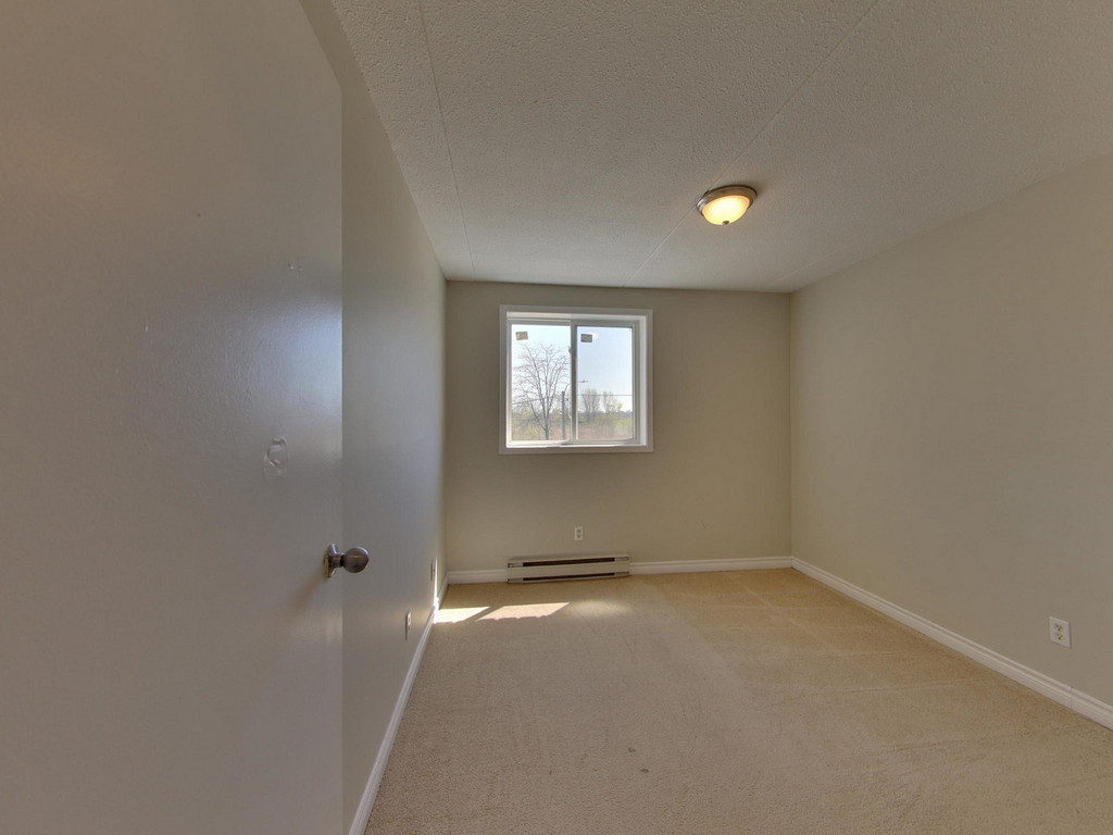 Thamesville - 1&2 Bedroom Apartment | SIREG MANAGEMENT INC.