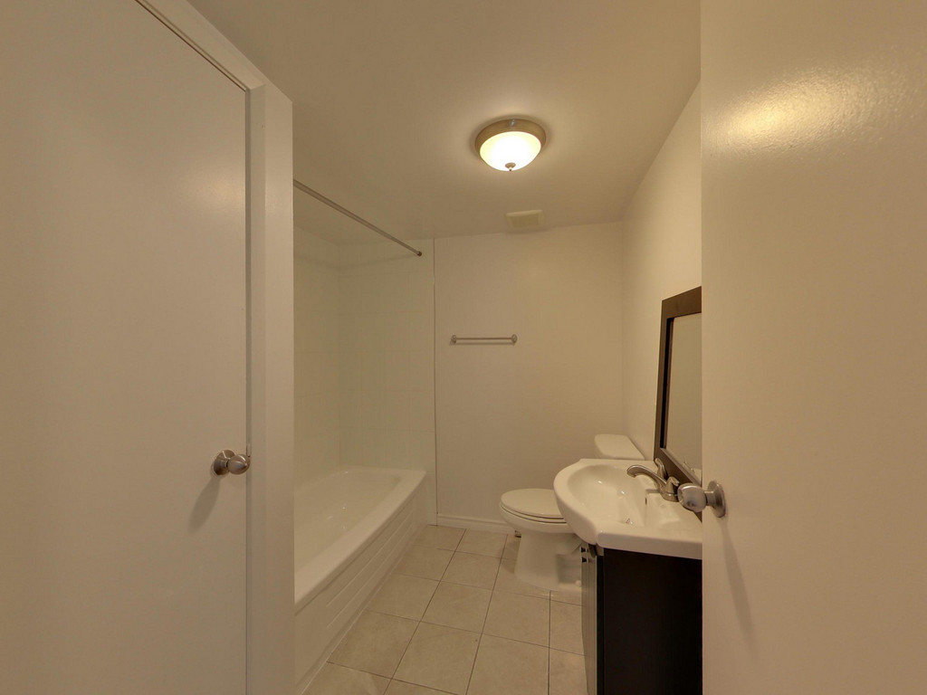 Thamesville - 1&2 Bedroom Apartment | SIREG MANAGEMENT INC.
