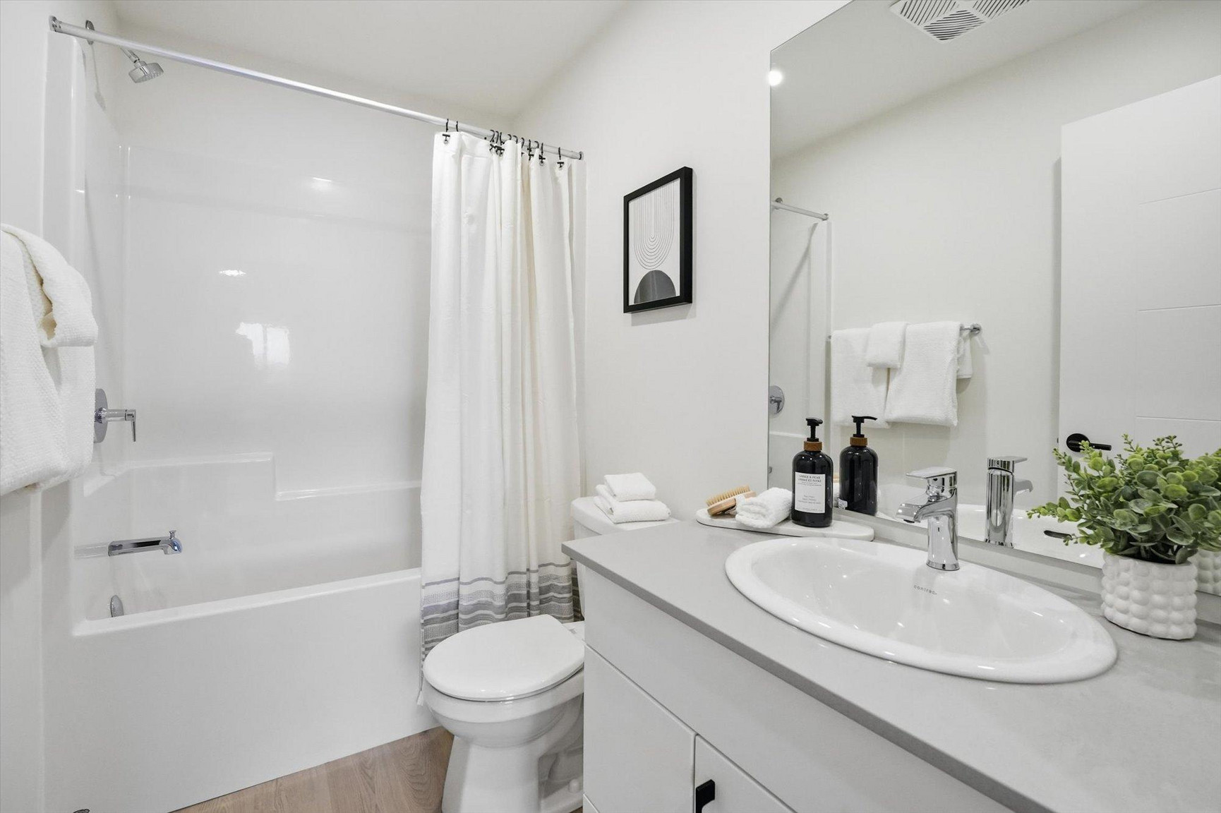 The Taylor Apartments - Photo 16