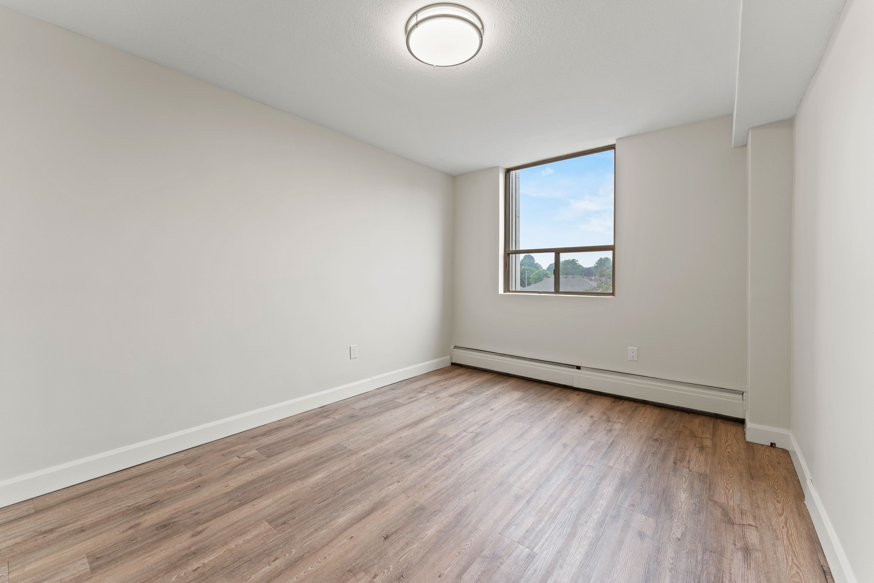 Southwick Apartments - Photo 18